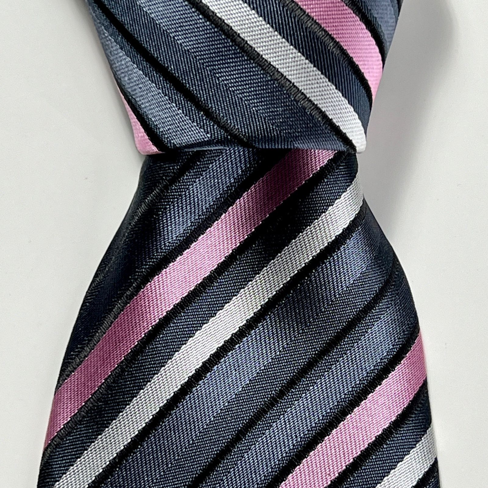 Giorgio Armani Giorgio Armani Men's Tie Black Pink Silver 100% Silk Necktie Size ONE SIZE - 4 Thumbnail