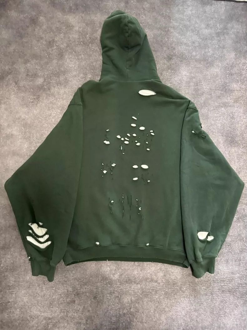 Balenciaga Balenciaga Green Distressed Hoodie Sweatshirt Size S-2505 Size S / US 4 / IT 40 - 2 Thumbnail