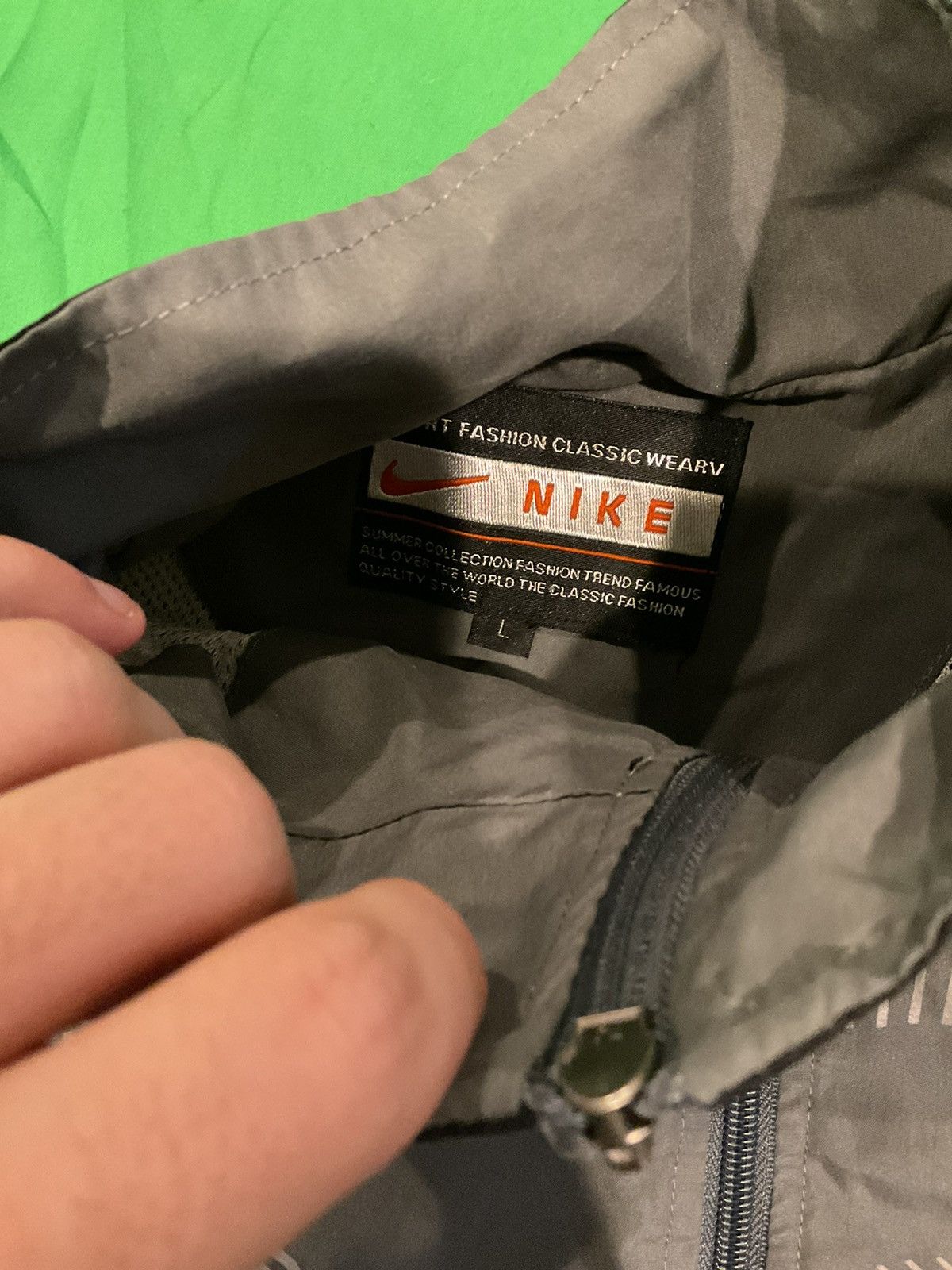 Nike × Vintage Vintage Nike windbreaker jacket Size US L / EU 52-54 / 3 - 3 Thumbnail