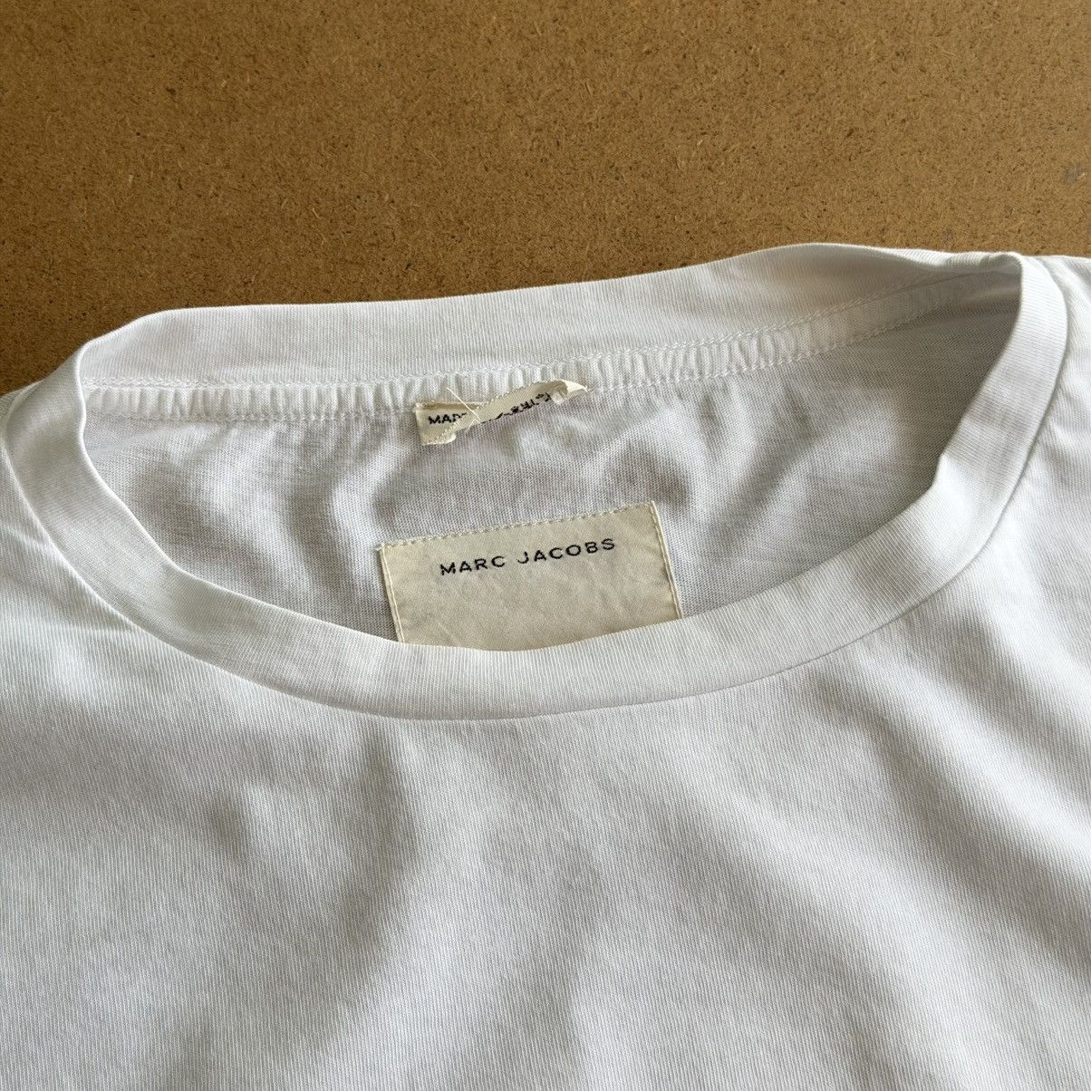 Marc Jacobs Marc Jacobs Upside Down Logo White Tee Size US XL / EU 56 / 4 - 6 Thumbnail