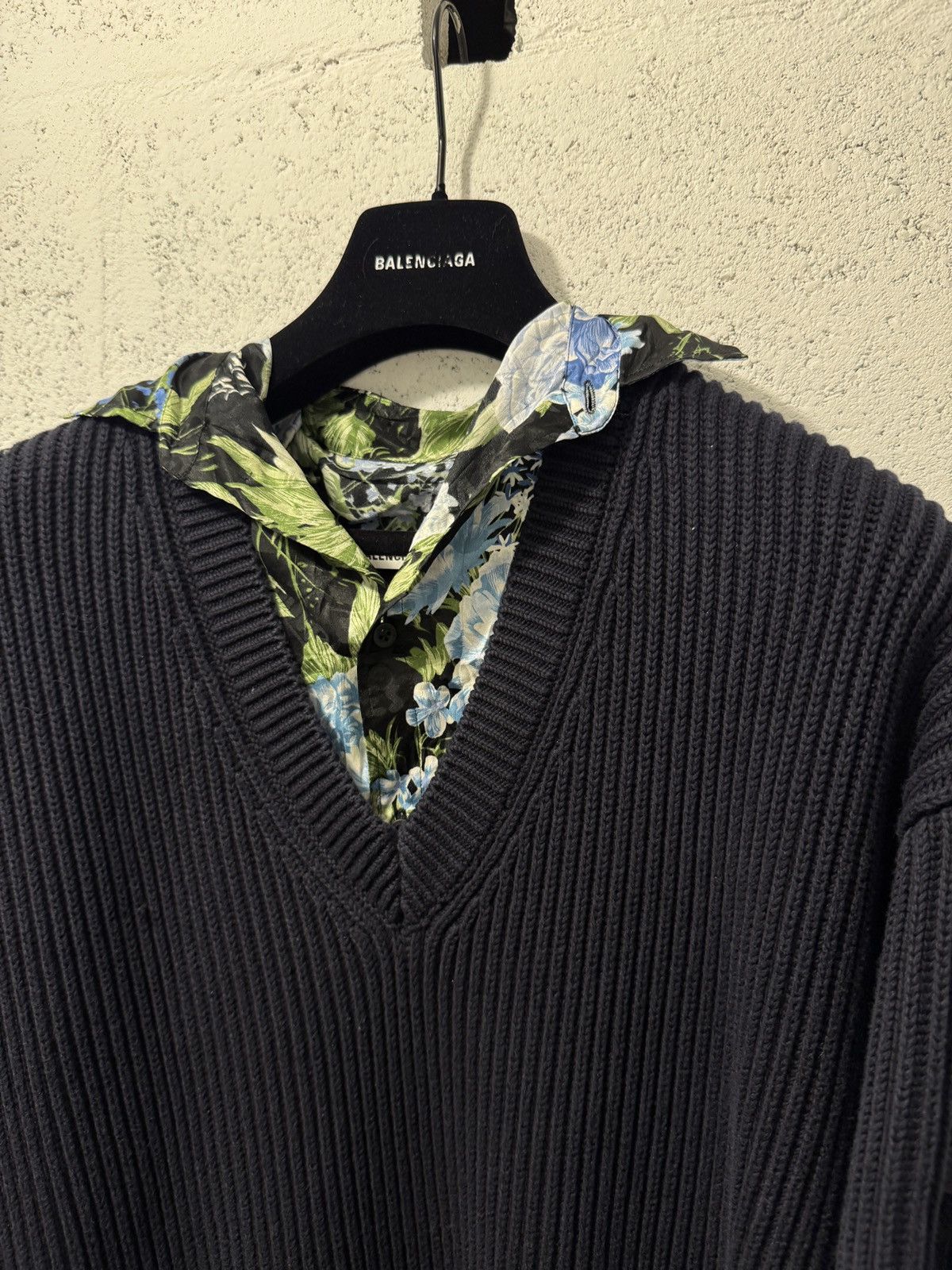 Balenciaga *RARE* BALENCIAGA DEMNA OVERSIZED LAYERED TROMPE OEIL FLORAL Size L / US 10 / IT 46 - 6 Thumbnail