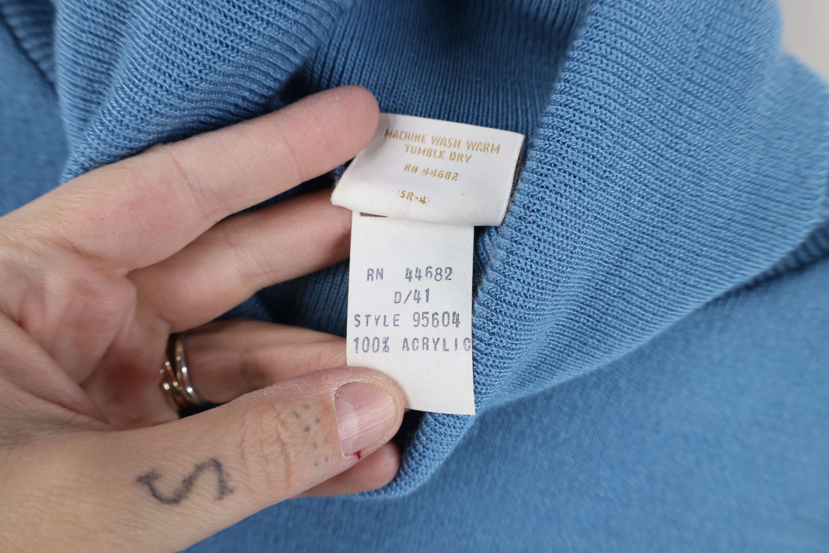 Vintage Vintage 70s Streetwear Long Sleeve Turtleneck Sweater Blue Size US XL / EU 56 / 4 - 7 Thumbnail
