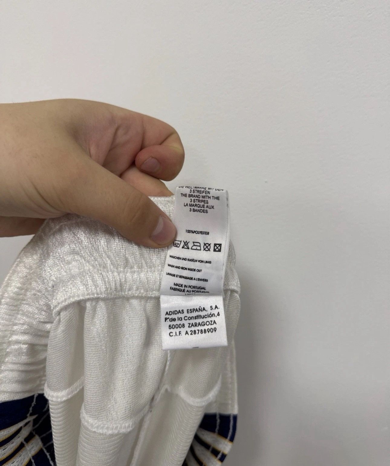 Adidas Vintage Adidas Real Madrid Football Shorts White 1998/1999 Size US 32 / EU 48 - 6 Thumbnail