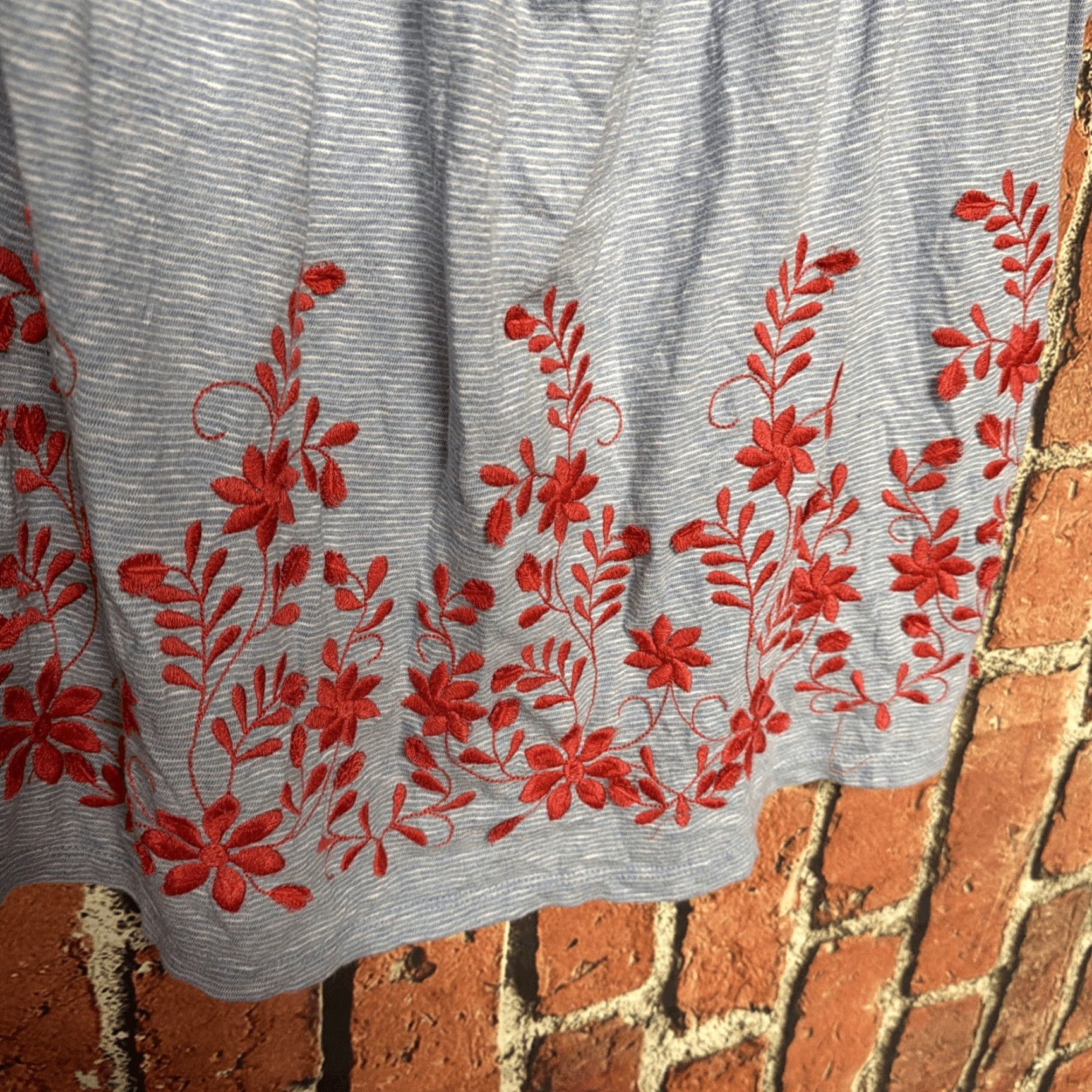 Talbots Talbots Shirt Blouse 2X Plus Floral Blue Embroidered Short Sleeve crew neck casual workwear Size XXL / US 16-18 / IT 52-54 - 2 Thumbnail