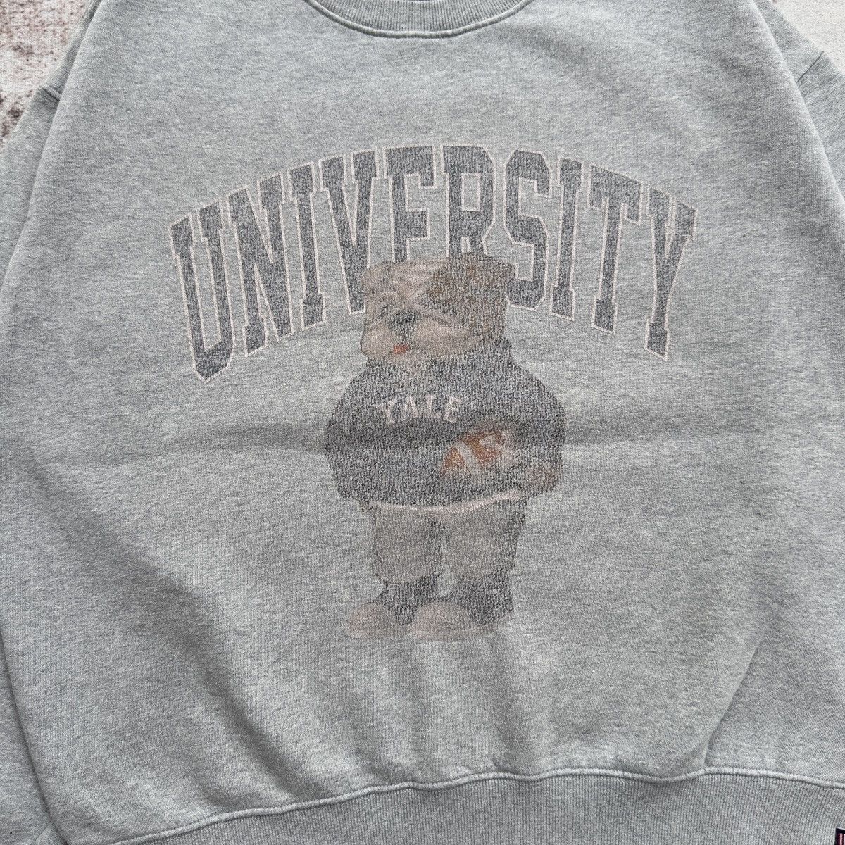 Vintage VINTAGE YALE UNIVERSITY BEAR CREWNECK SWEATSHIRT GREY Size US S / EU 44-46 / 1 - 3 Thumbnail