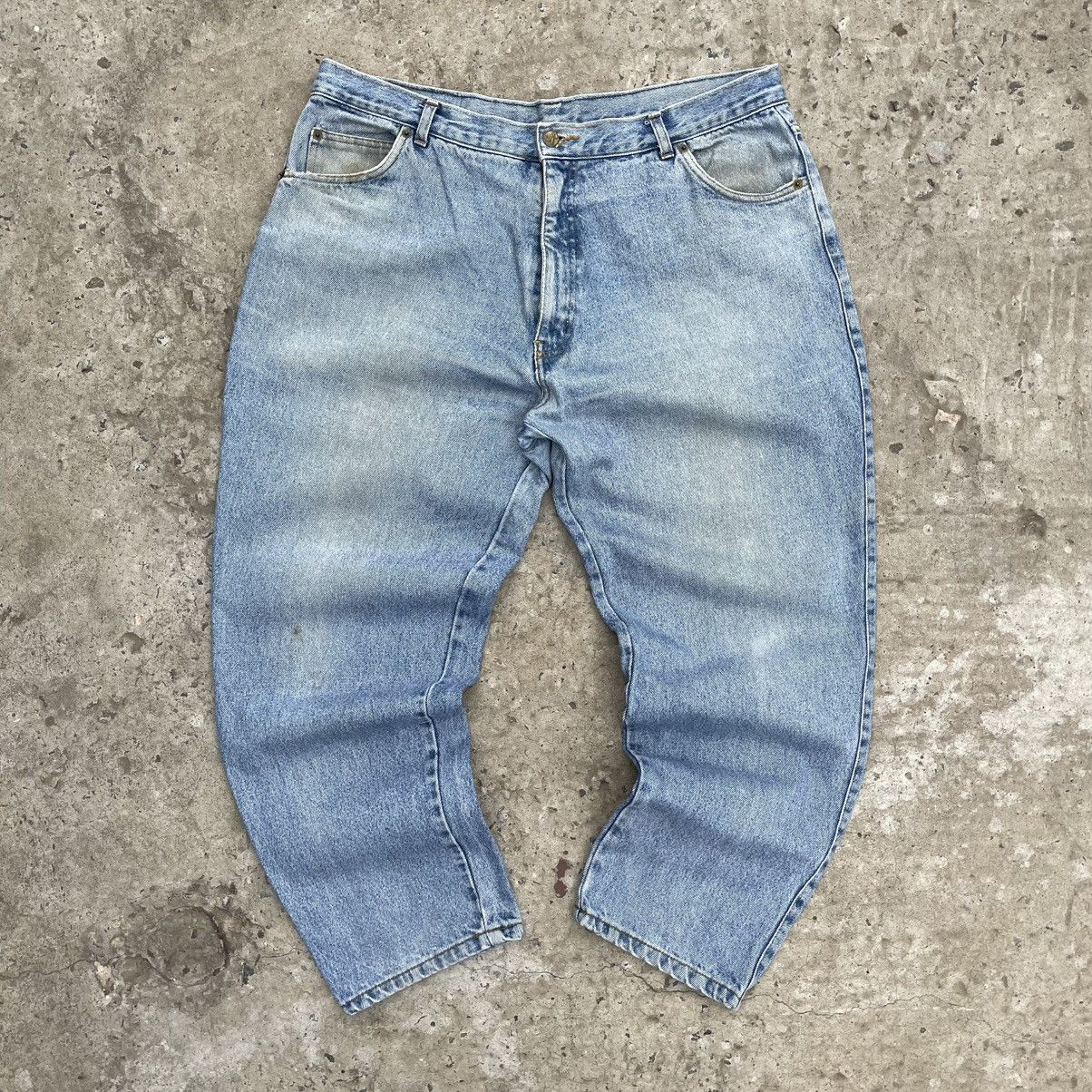 Blue Blue Japan Vintage Man’s Blue Jeans CO Size 36 Y2K 00s Classic Fit Size US 36 / EU 52 - 1 Thumbnail