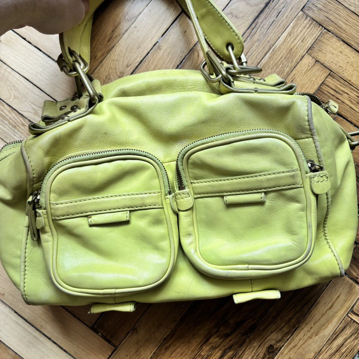 Vintage Vintage Y2K Acid Green Hand Bag Real Leather Britney Spears Size ONE SIZE - 2 Thumbnail