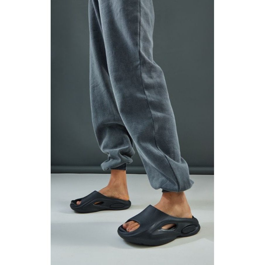 PrettyLittleThing PrettyLittleThing Womens Slides Futuristic Cut Out Black Rub Size US 6 / IT 36 - 6 Thumbnail