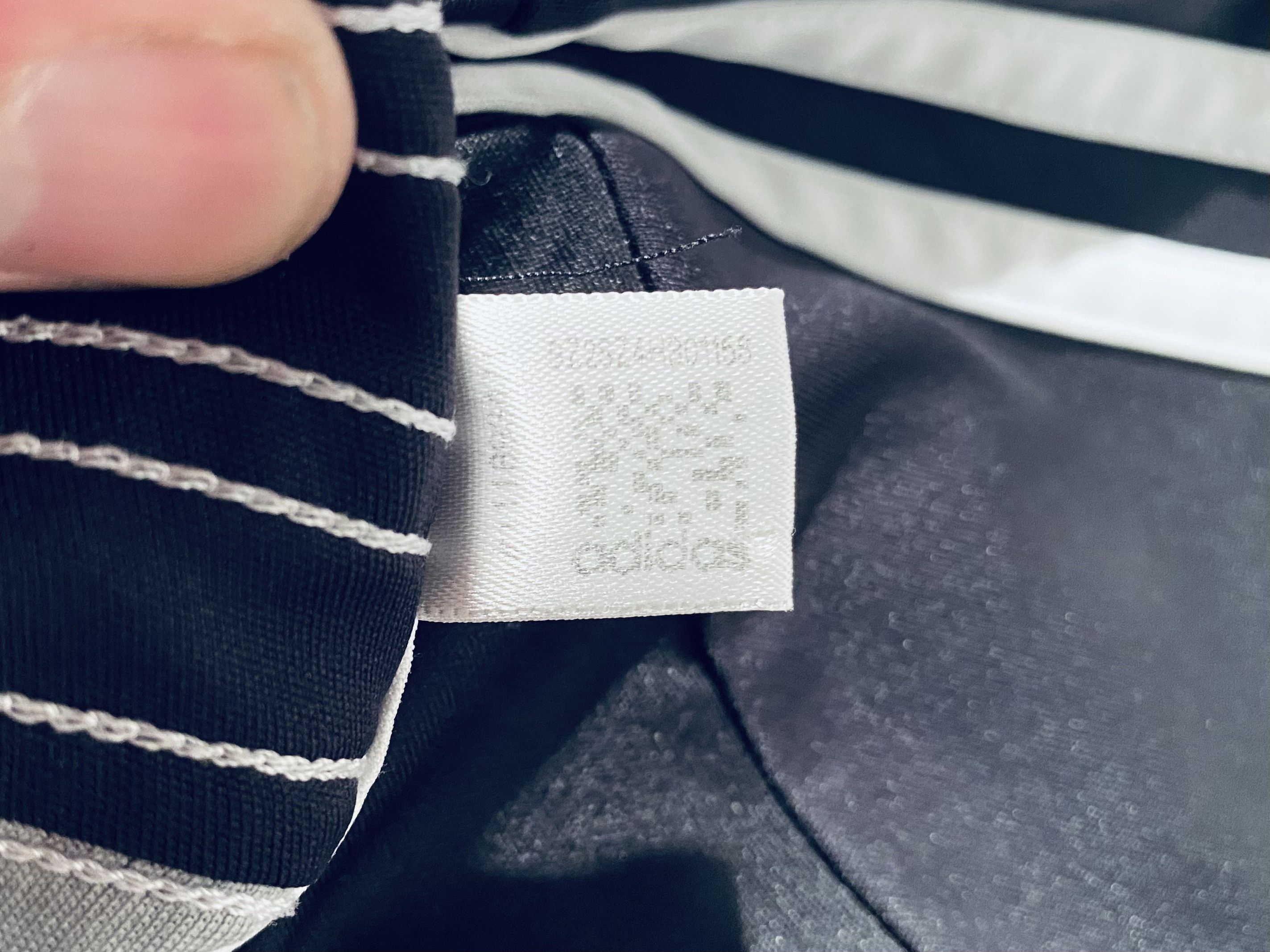 Adidas Real Madrid 2014 - 2015 Third Shirt / Dragon / 3rd Size US M / EU 48-50 / 2 - 9 Thumbnail