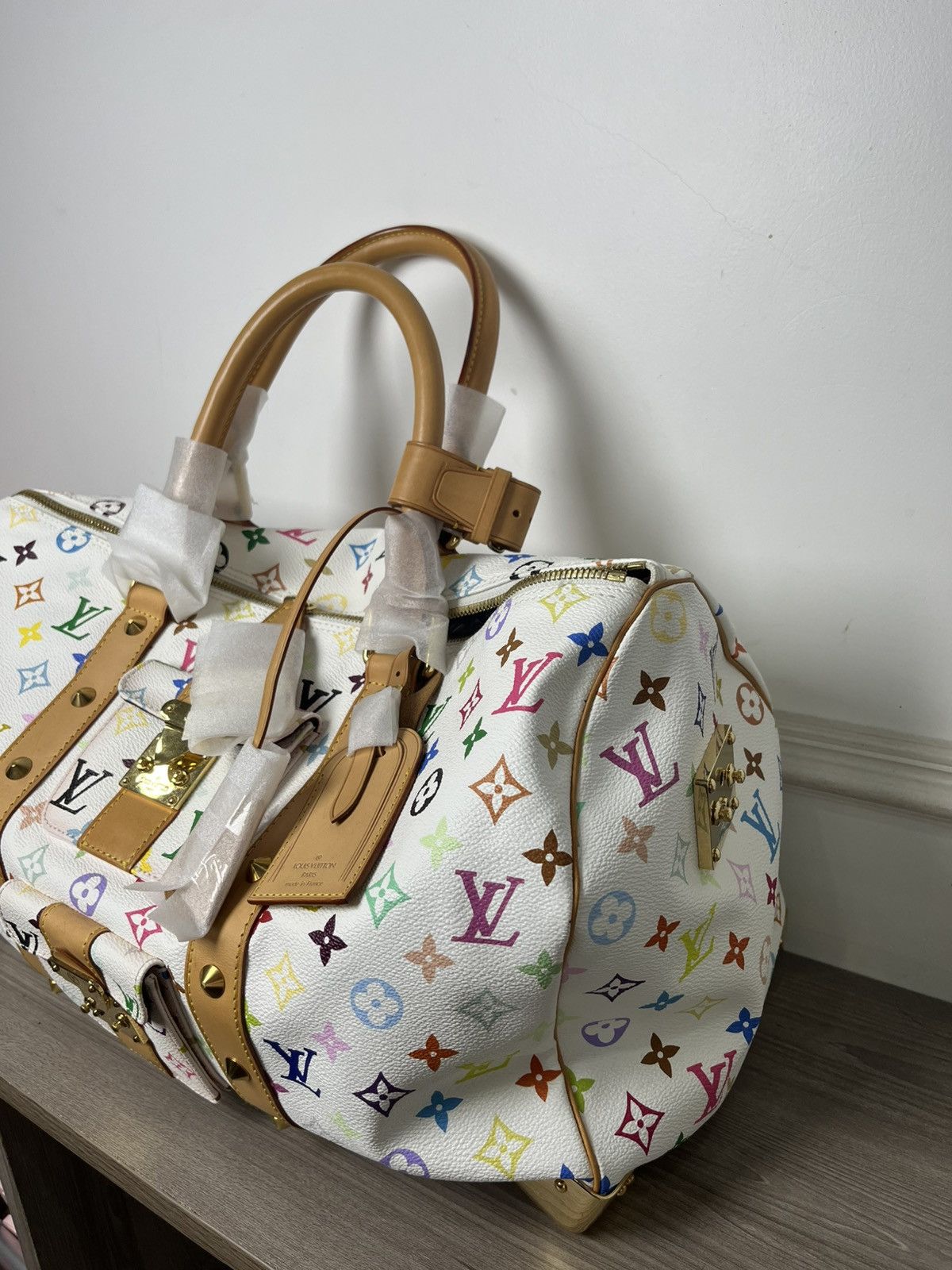 Louis Vuitton Louis Vuitton White Murakami Monogram Keepal 45 Size ONE SIZE - 7 Thumbnail