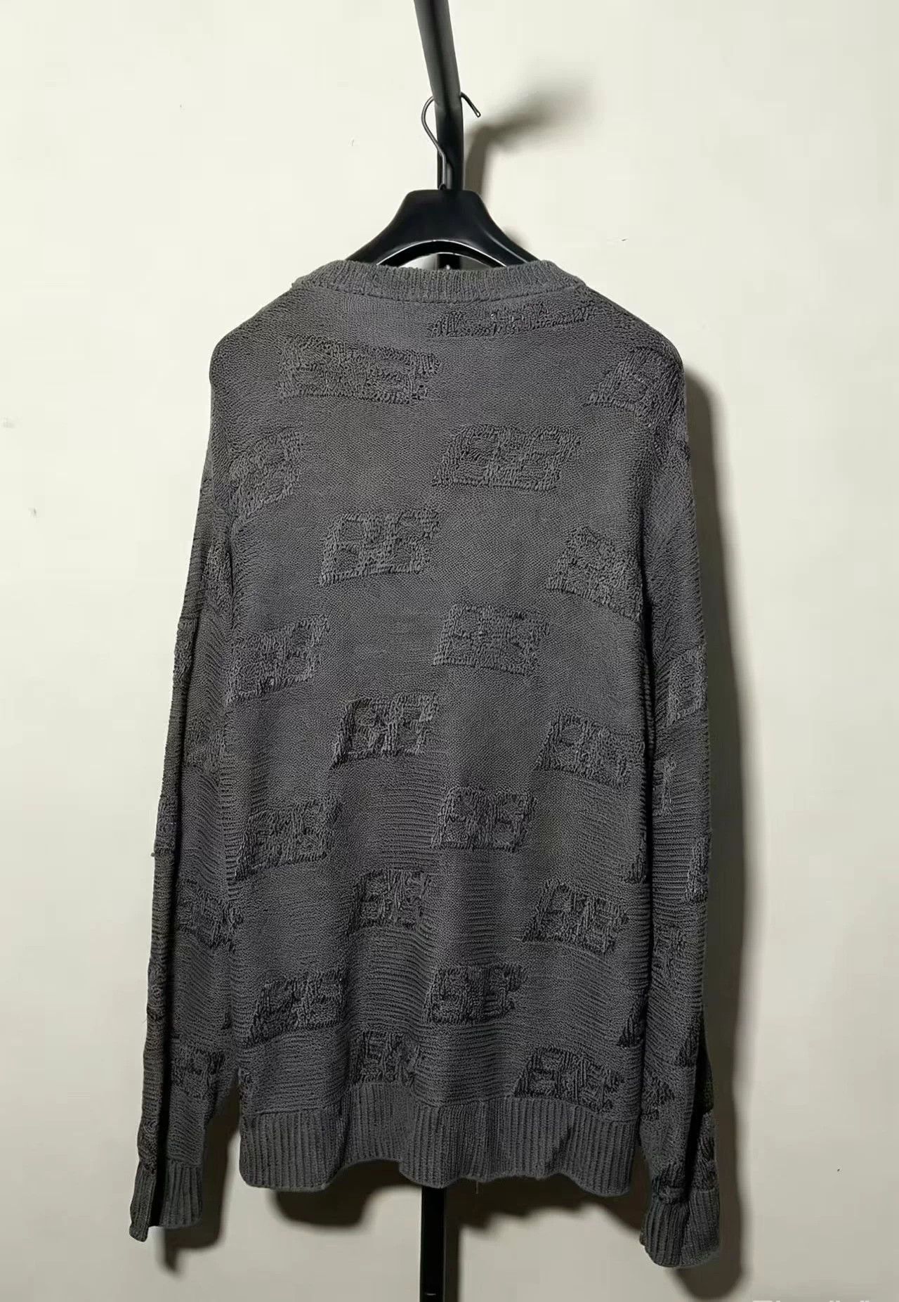 Balenciaga Balenciaga new grey jacquard knit logo sweater Size M / US 6-8 / IT 42-44 - 2 Thumbnail