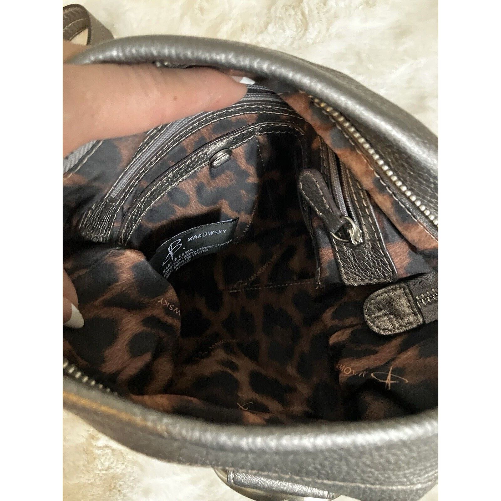 Other B Makowsky Cross Body Shoulder Bag Slim Hobo Purse Leather Size ONE SIZE - 10 Thumbnail