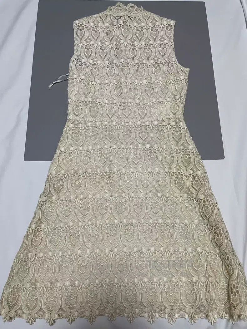 Valentino Valentino Lace dress Size S / US 4 / IT 40 - 5 Thumbnail
