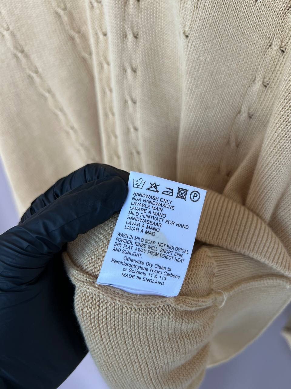 Burberry Burberrys V- Neck Sweater Mens Size L Vintage Cotton Knit Size US L / EU 52-54 / 3 - 12 Thumbnail