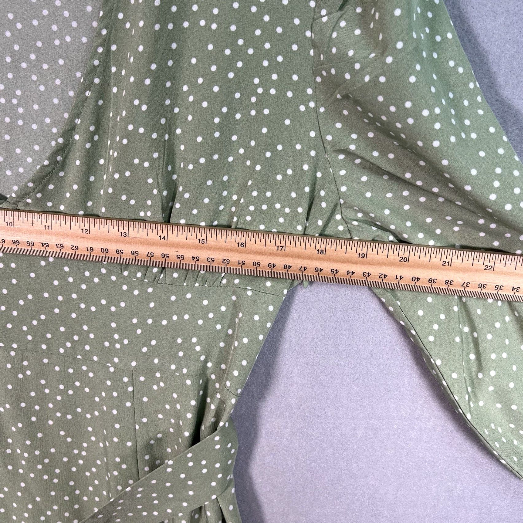 Nasty Gal Nasty Gal Button Down V Neck Spot Dot Print Tea Maxi Dress Womens Size 10 Green Size L / US 10 / IT 46 - 2 Thumbnail