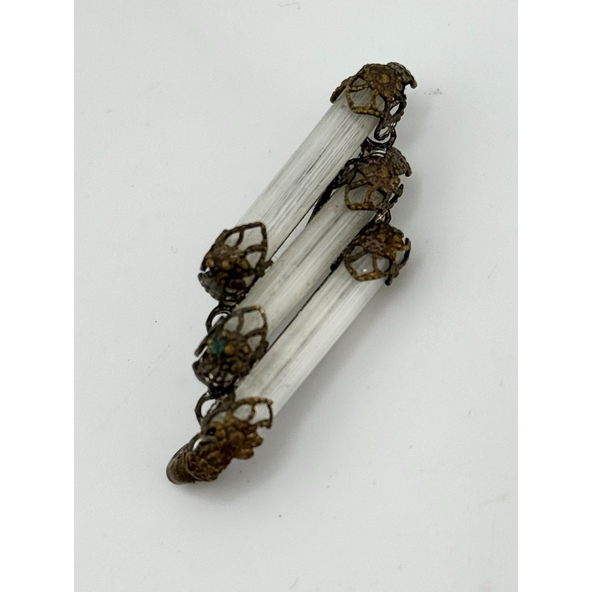 Vintage Vintage crystal glass filigree brooch pin Size ONE SIZE - 1 Thumbnail