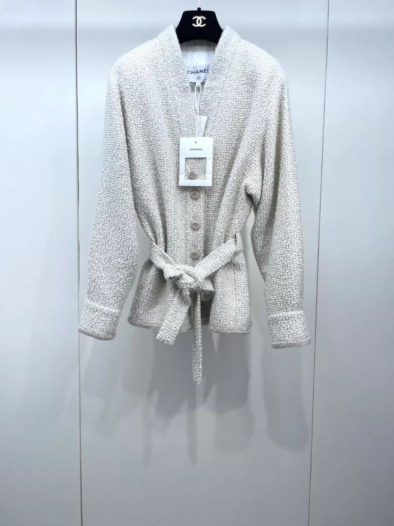 Chanel Chanel 24K belt V-neck tweed jacket 2504-Nextarrow Size XXS / US 00 / IT 34 - 1 Thumbnail