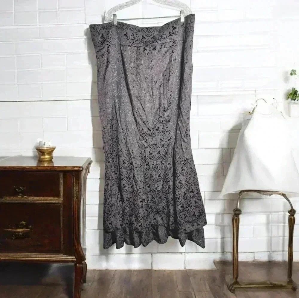 Vintage Black Brocade Strapless Black Dress sz 1X 48 in length Lace Size XL / US 12-14 / IT 48-50 - 1 Thumbnail