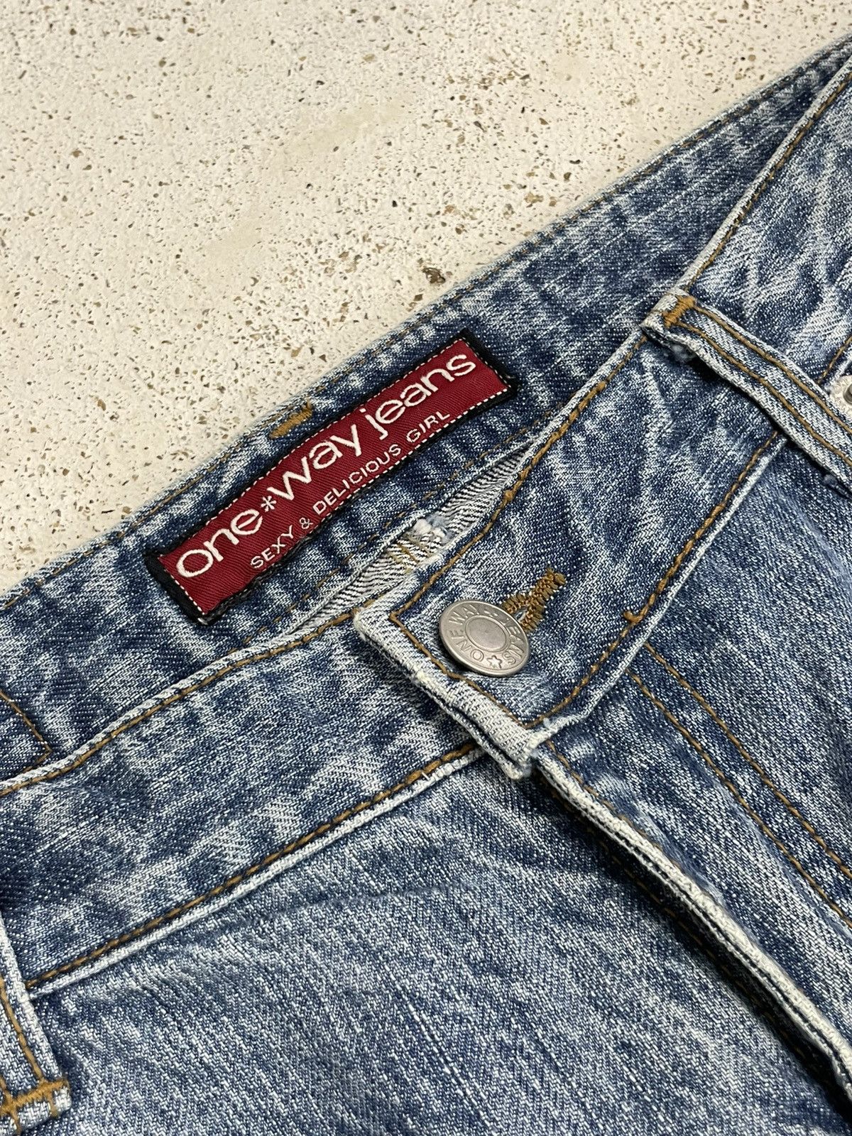 Other One Way Jeans Sexy & Delicious Girl Distressed Flare Size US 27 - 10 Thumbnail