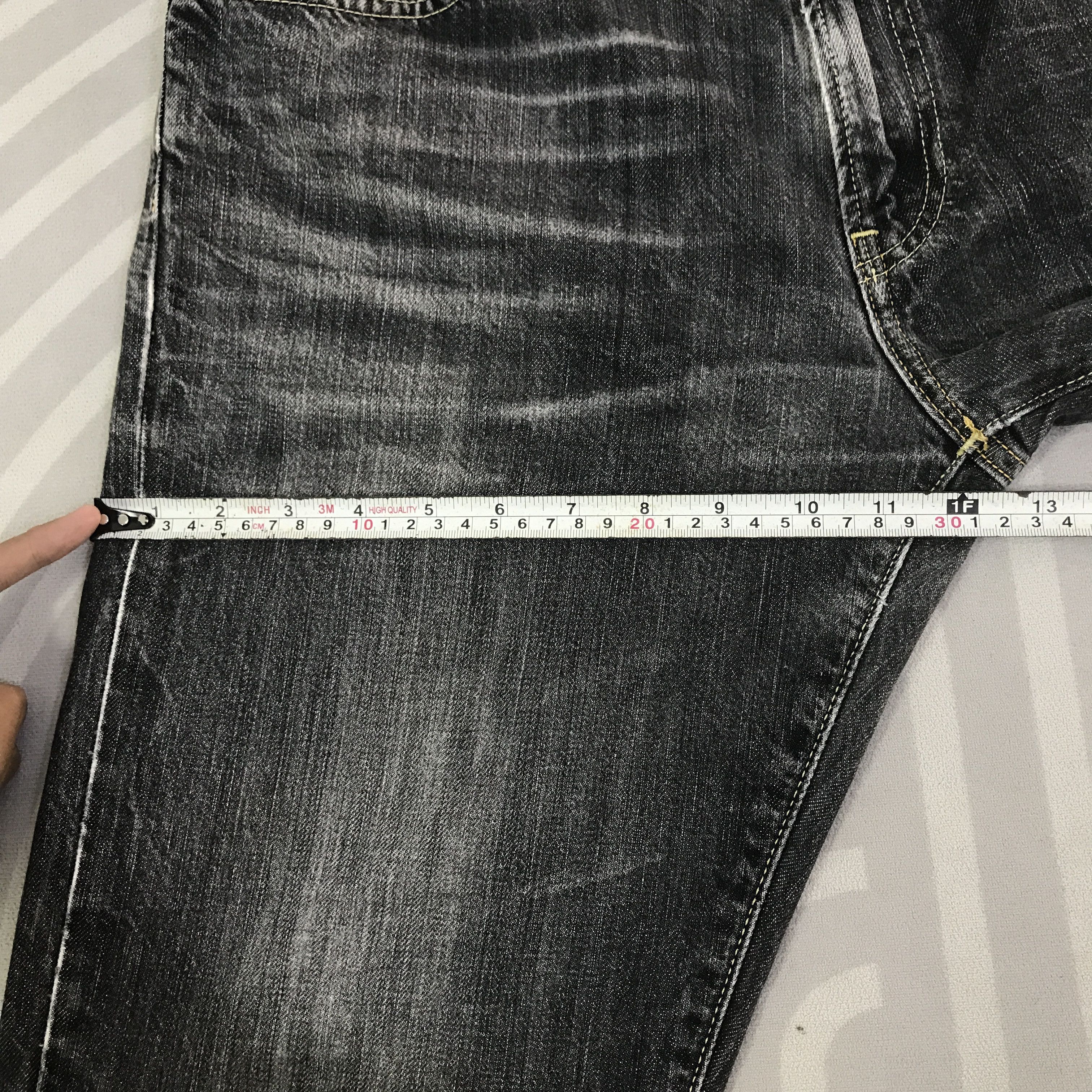 Japanese Brand 002 Vtg Uniqlo Black denim distressed Jeans pants K130B23 Size US 33 - 9 Thumbnail
