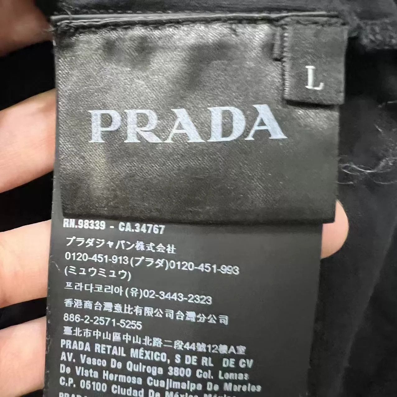 Prada Prada Short Sleeve T-Shirt Size US L / EU 52-54 / 3 - 5 Thumbnail