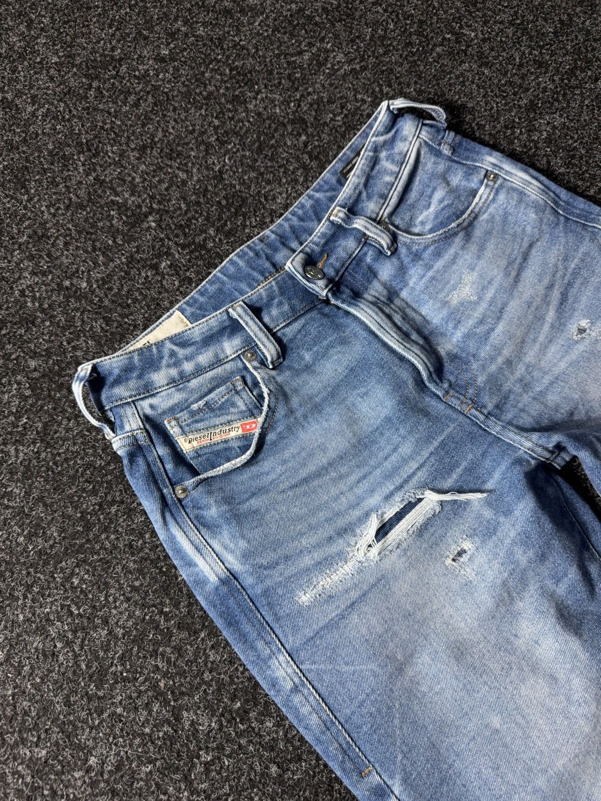 Diesel × If Six Was Nine × Vintage Vintage Diesel Industry Distressed Jeans skinny denim pants Size 28" / US 6 / IT 42 - 6 Thumbnail