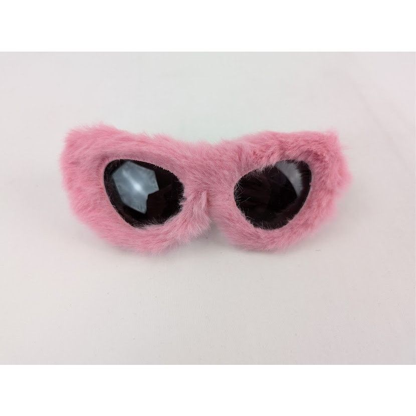 Balenciaga o1rshd1 Size: OS / Furry Sunglasses in Pink Size ONE SIZE - 2 Thumbnail