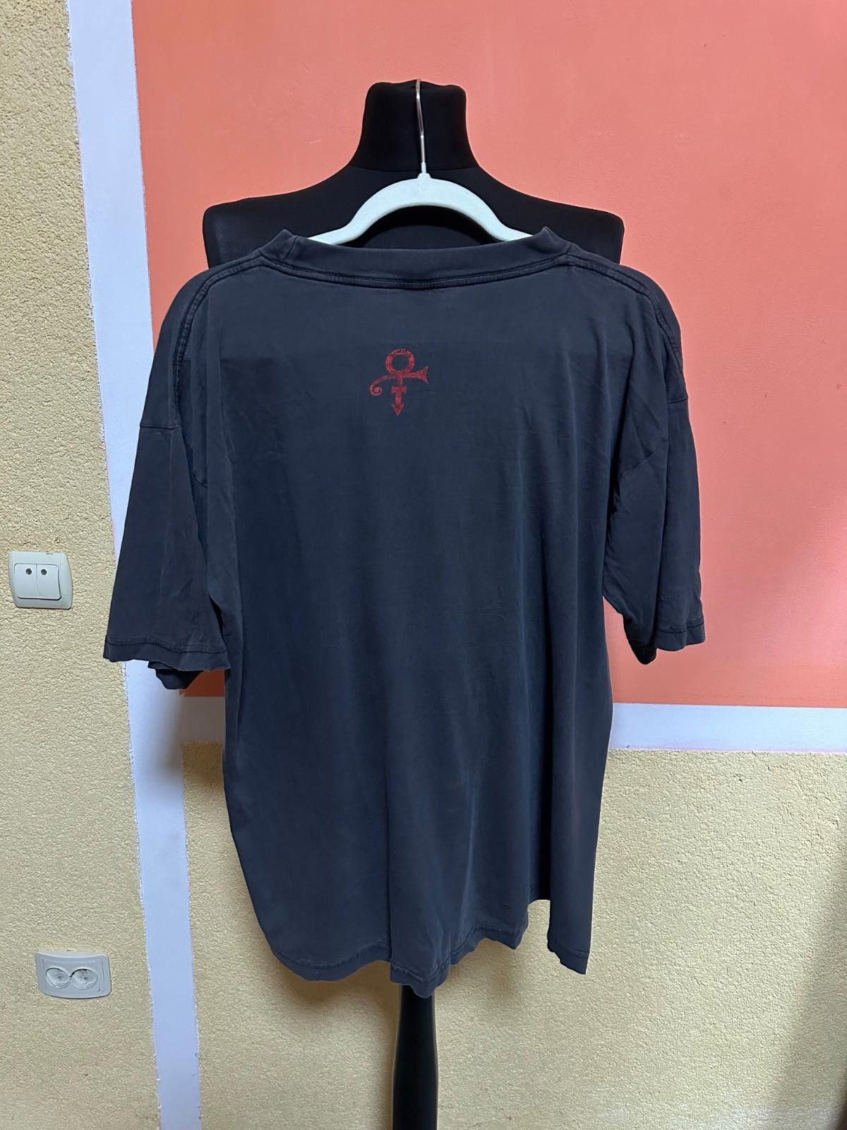 Band Tees RARE VINTAGE PRINCE 1995 WASHED TEE Sz Large Size US L / EU 52-54 / 3 - 7 Thumbnail