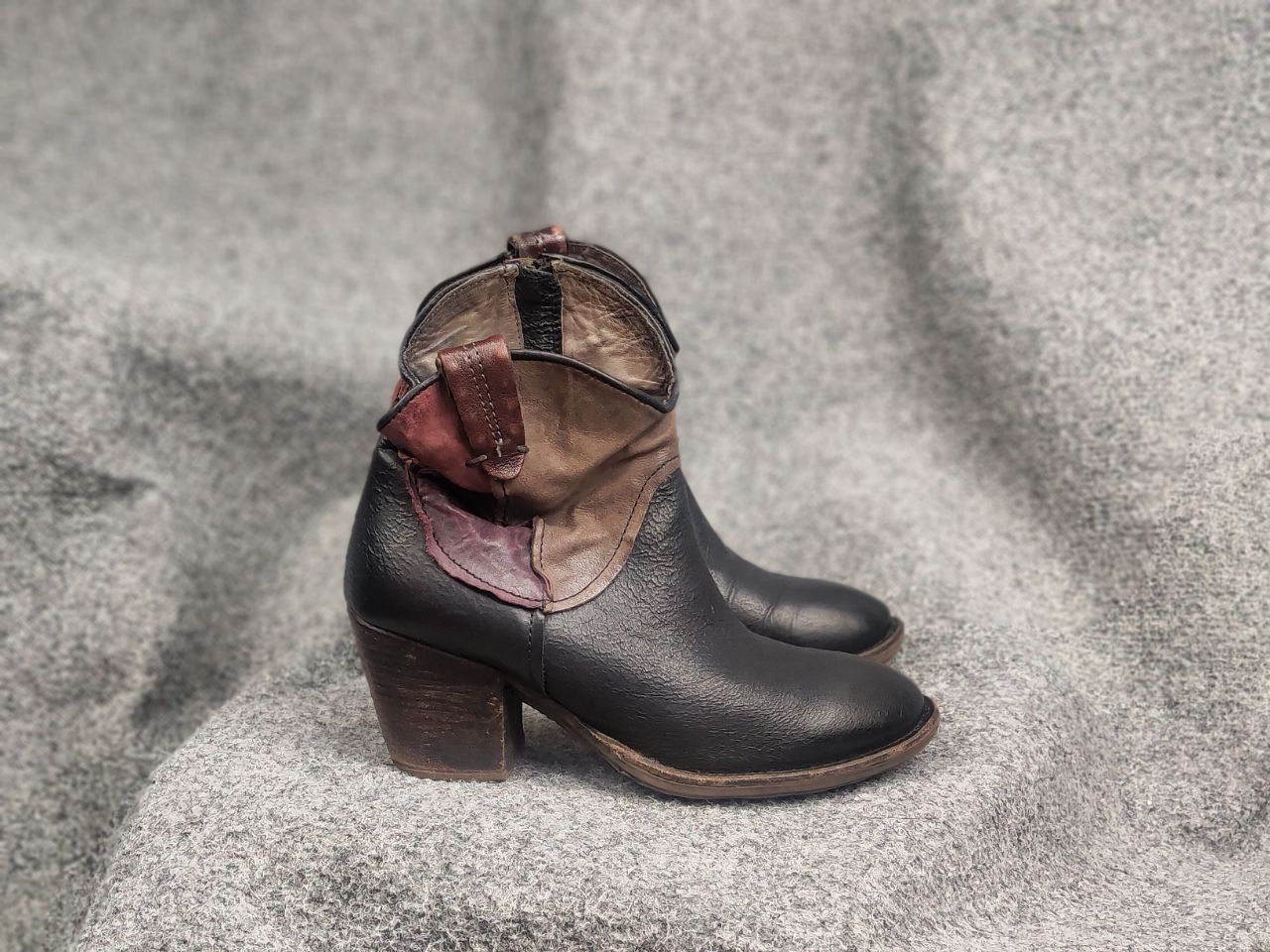 A.S.98 A.S.98 Vintage Boho AirStep Leather Ankle Heel Zip Boots Size US 9 / IT 39 - 4 Thumbnail