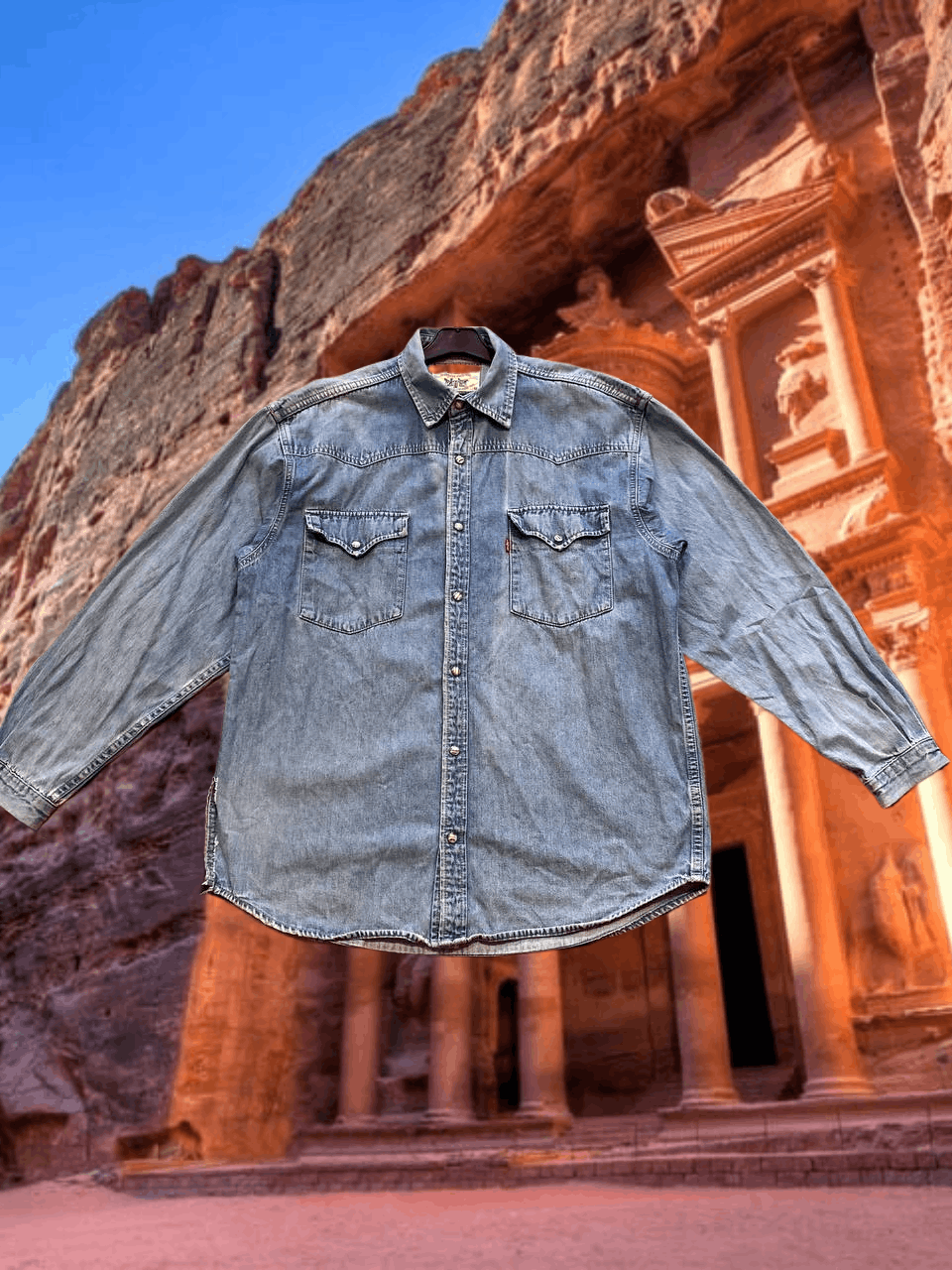 Levi's Y2K Levi's vintage denim jacket blue Streetwear size M Size US M / EU 48-50 / 2 - 1 Thumbnail