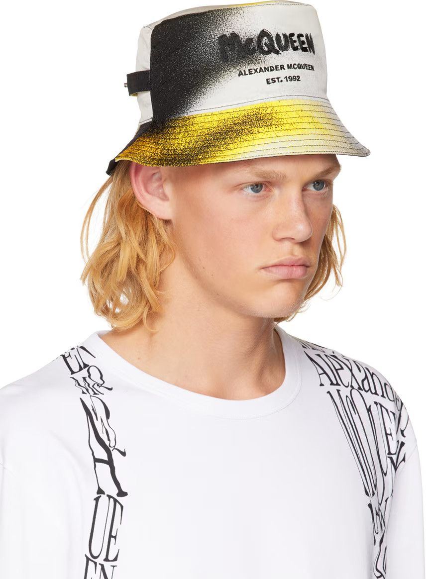 Alexander McQueen White Silhouette Logo Bucket Hat Size ONE SIZE - 3 Thumbnail