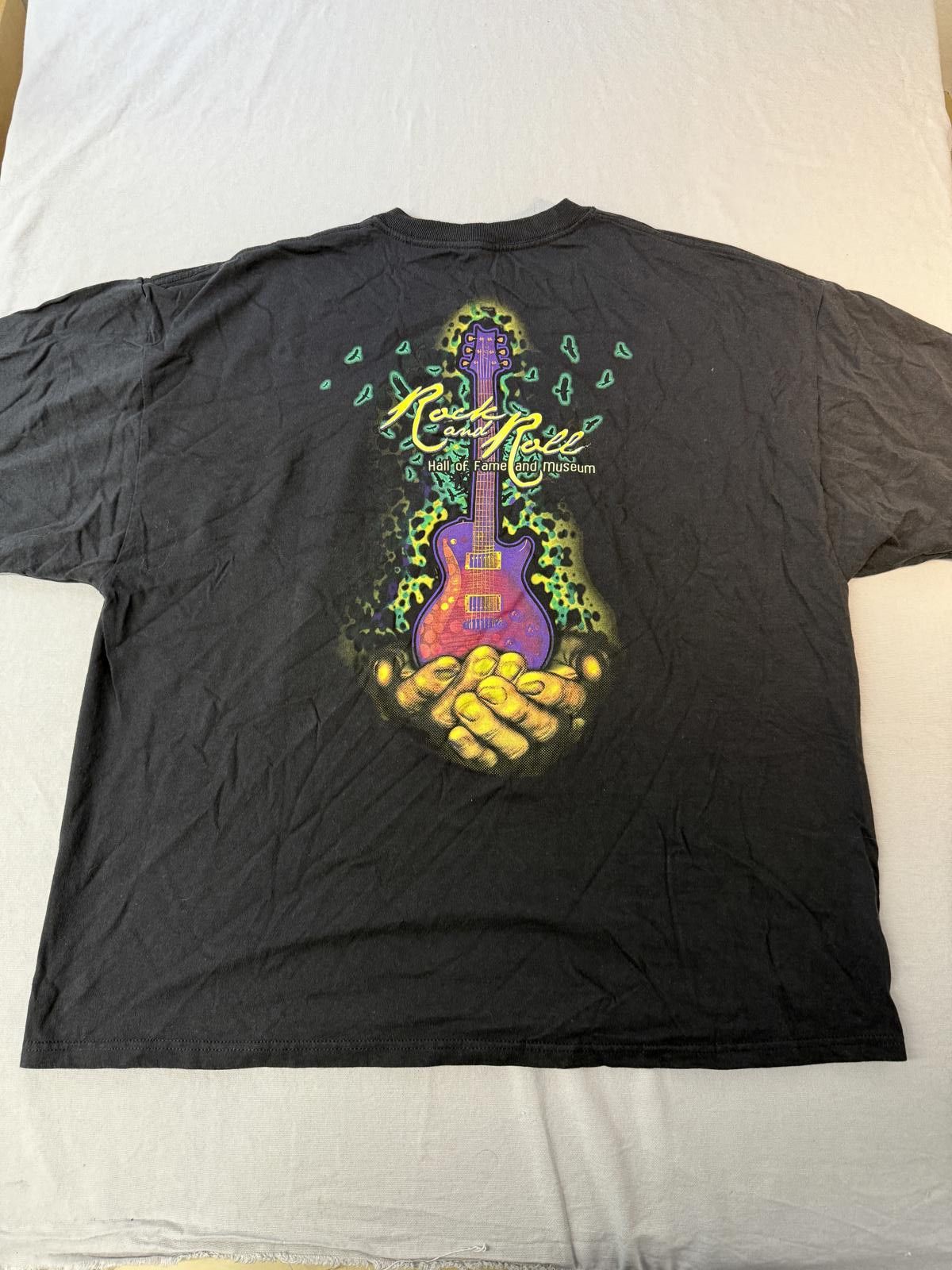 Designer Rock n Roll HOF T-shirt Hall of Fame Museum Cleveland XXL Size US XXL / EU 58 / 5 - 1 Thumbnail