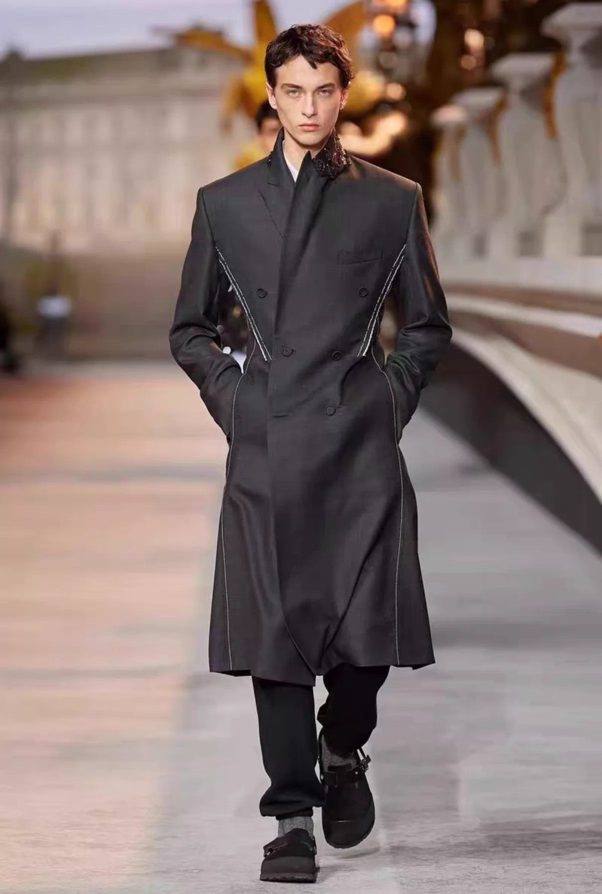 Dior Dior Men FW22 Runway Coat Zhang Linghe 50 Near New Size US M / EU 48-50 / 2 - 1 Thumbnail