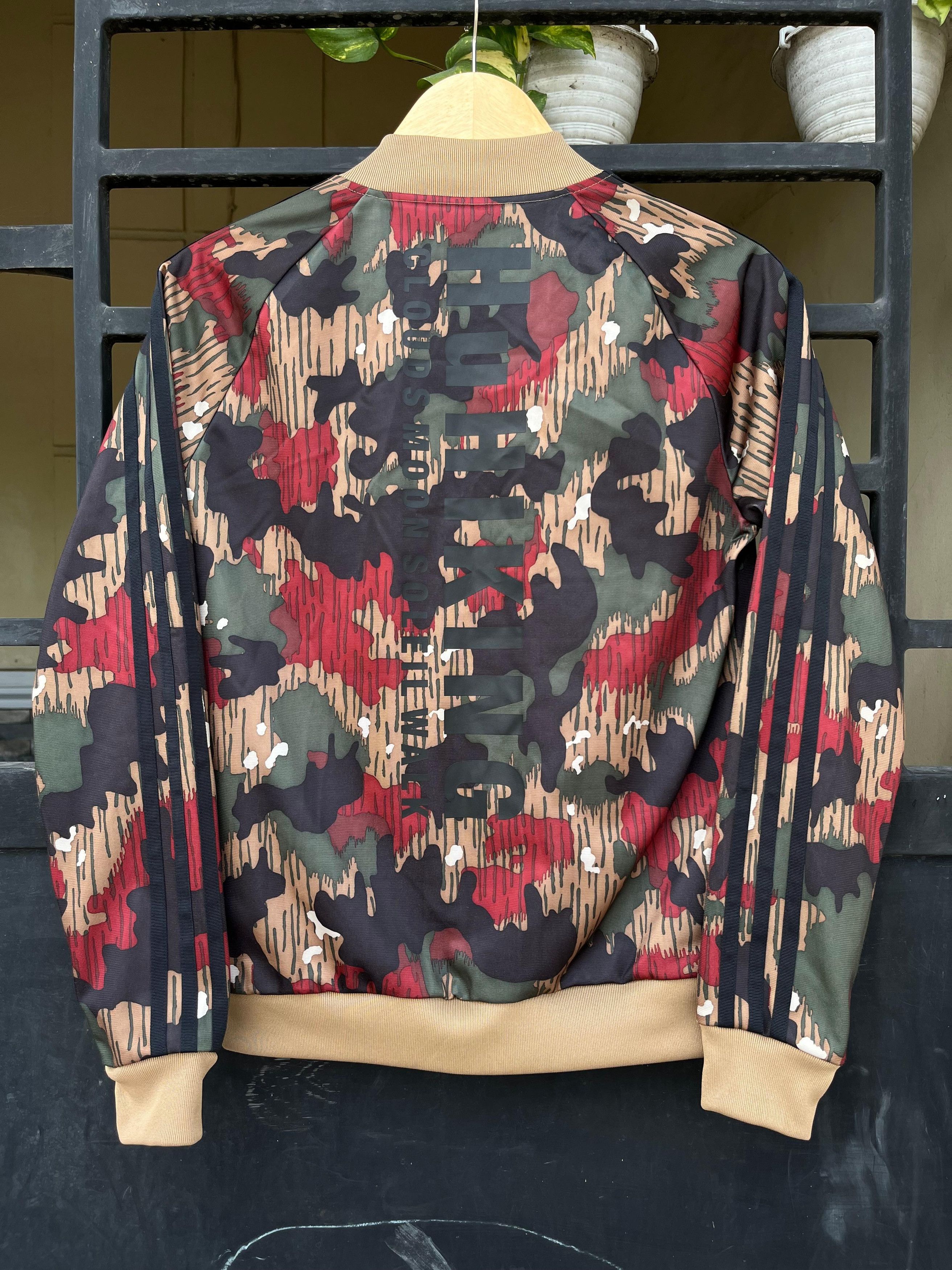 Adidas × Pharrell Adidas x pharrel Williams Camo Hiking Track Jack Size L / US 10 / IT 46 - 4 Thumbnail