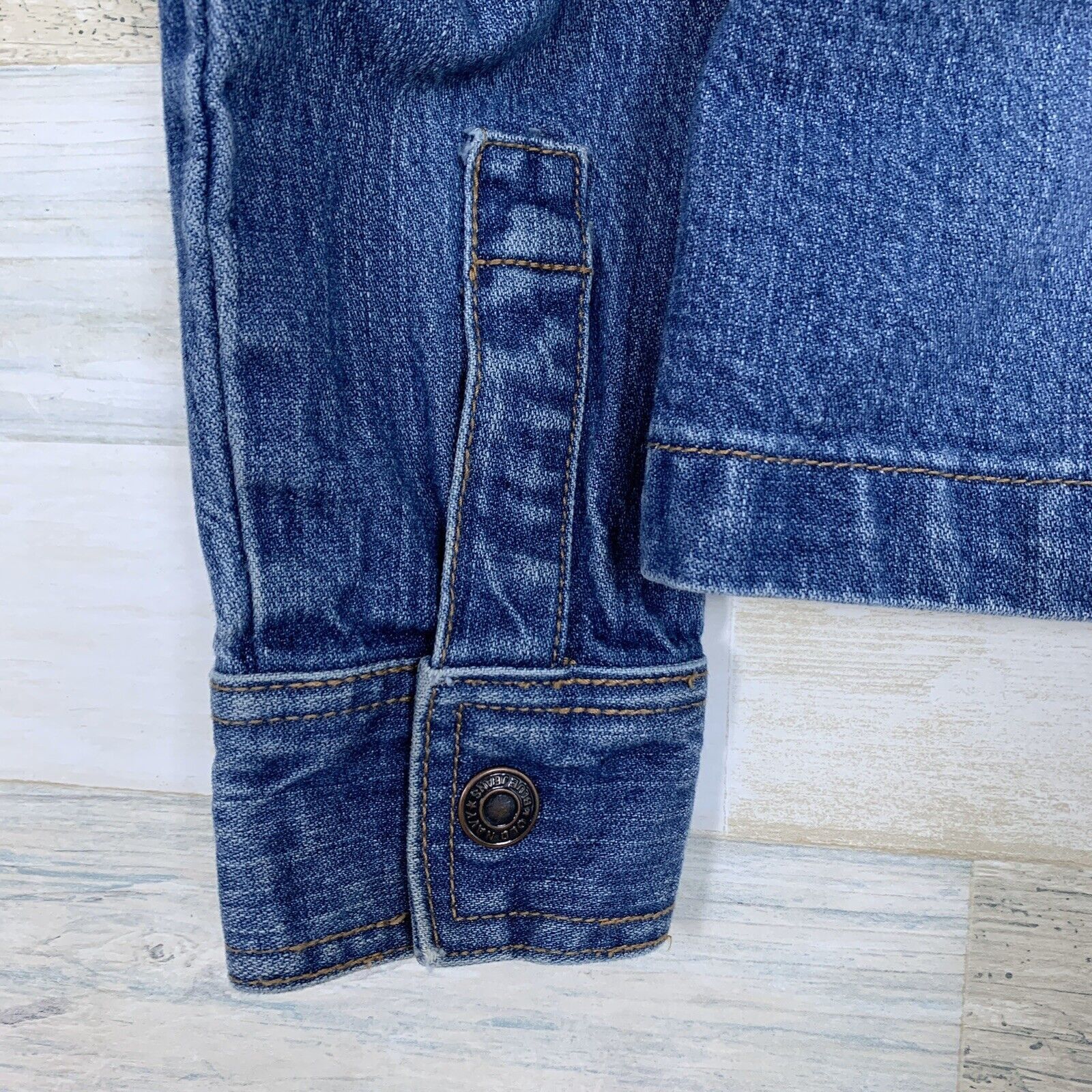 Old Navy Old Navy Jean Trucker Jacket Blue Womens Small Size S / US 4 / IT 40 - 4 Thumbnail