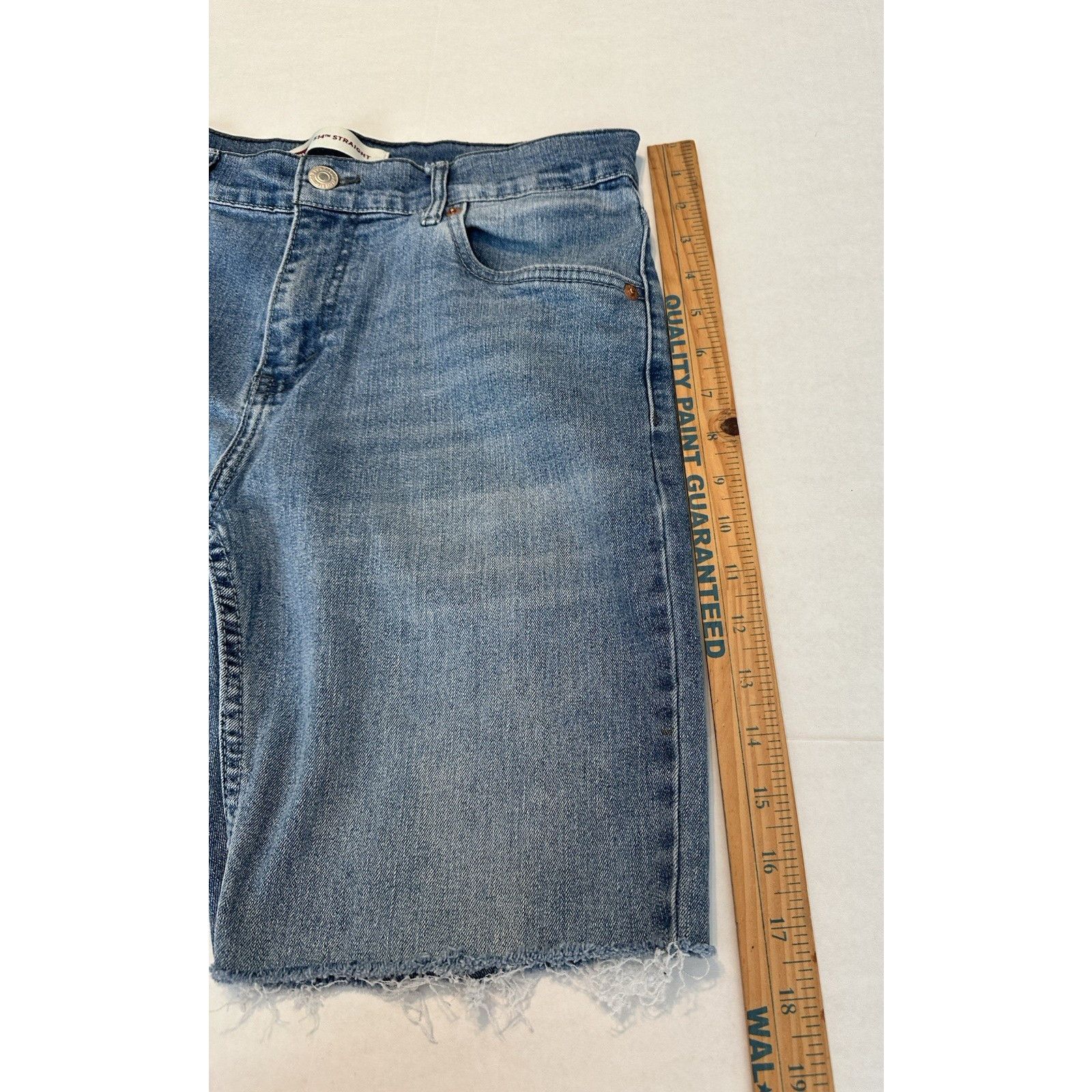 Levi's Levis 514 Denim Cutoff Shorts Sz 18 Reg 29x7.5 Straight Norm Size 30" / US 8 / IT 44 - 9 Thumbnail