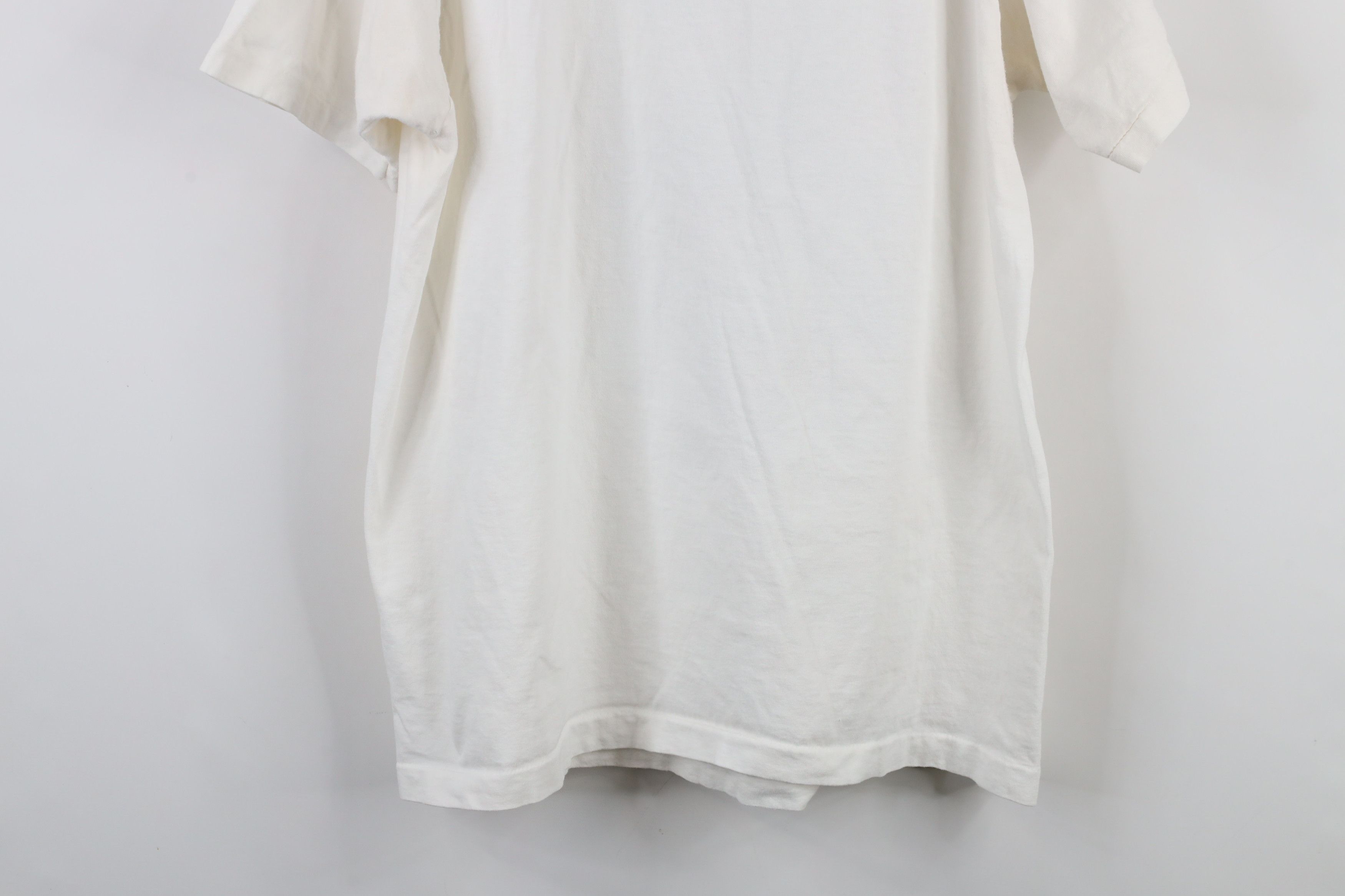 Vintage Vintage 90s Streetwear Dawson City Yukon Bear T-Shirt White Size US XL / EU 56 / 4 - 13 Thumbnail