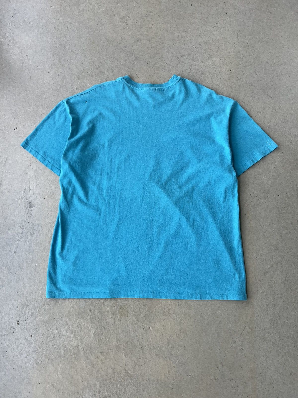 NBA Vintage 90’s Charlotte Hornets Flaming Breakthrough Tee Size US XL / EU 56 / 4 - 2 Thumbnail