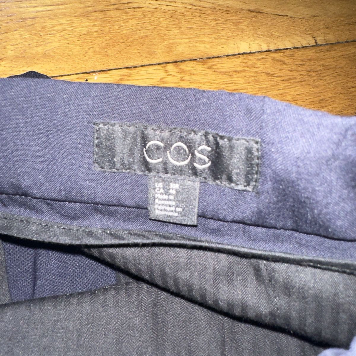 Cos Cos Shorts, Navy Size US 30 / EU 46 - 3 Thumbnail