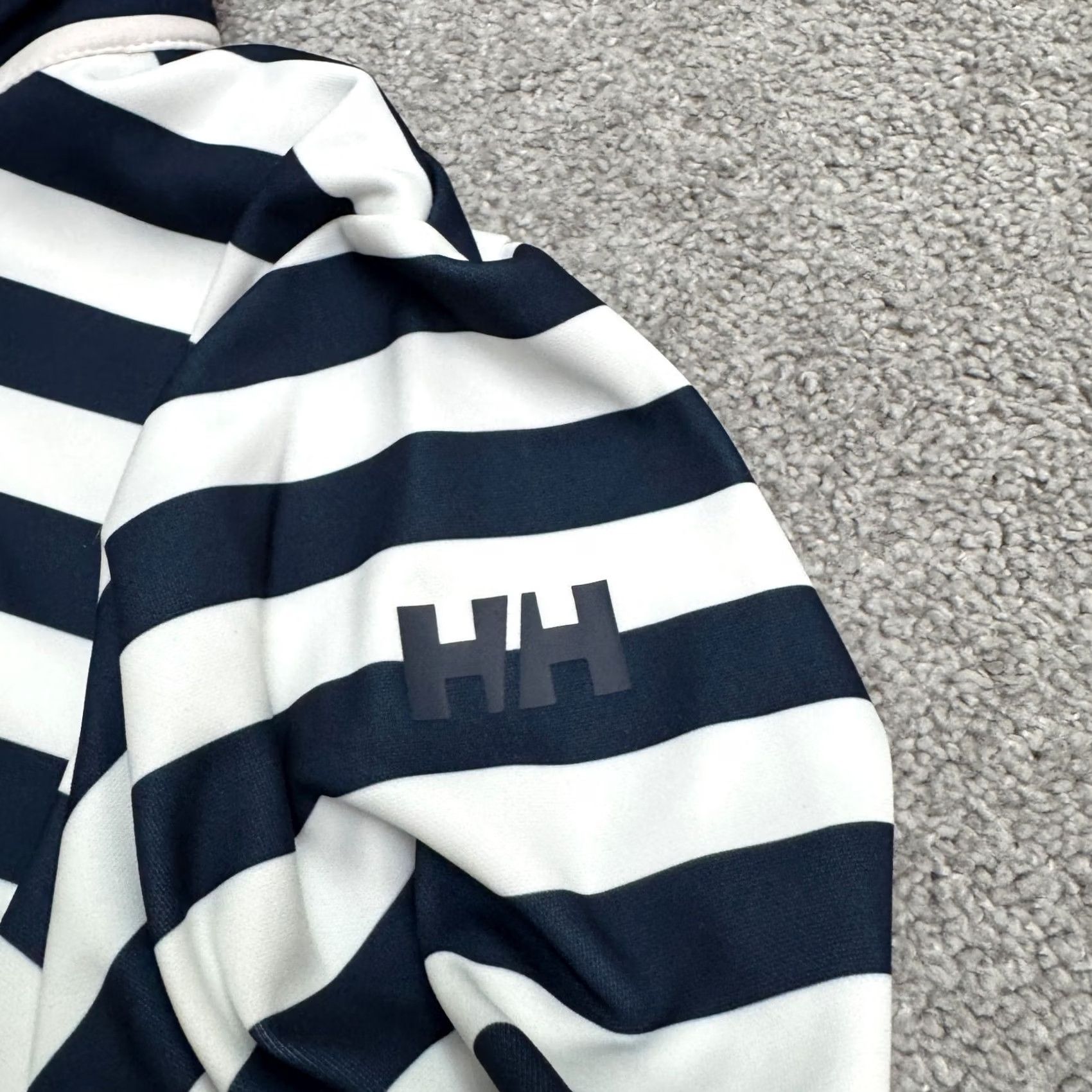 Helly Hansen Helly Hansen Jacket Womens Small Navy White Striped Fleece Size S / US 4 / IT 40 - 7 Thumbnail