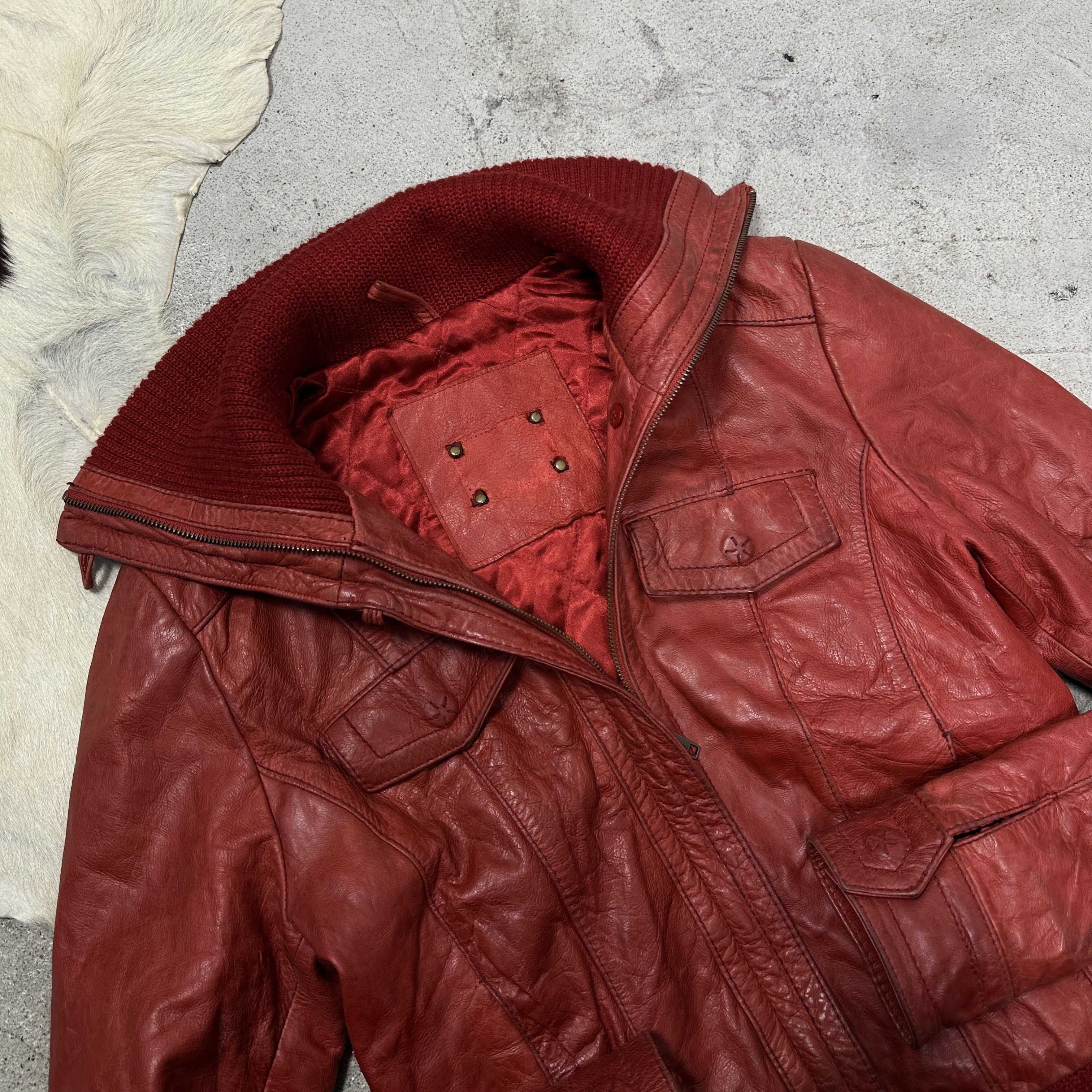 Vintage Vintage Leather Biker Moto Fitted Cherry Red Jacket 00s Size US M / EU 48-50 / 2 - 7 Thumbnail