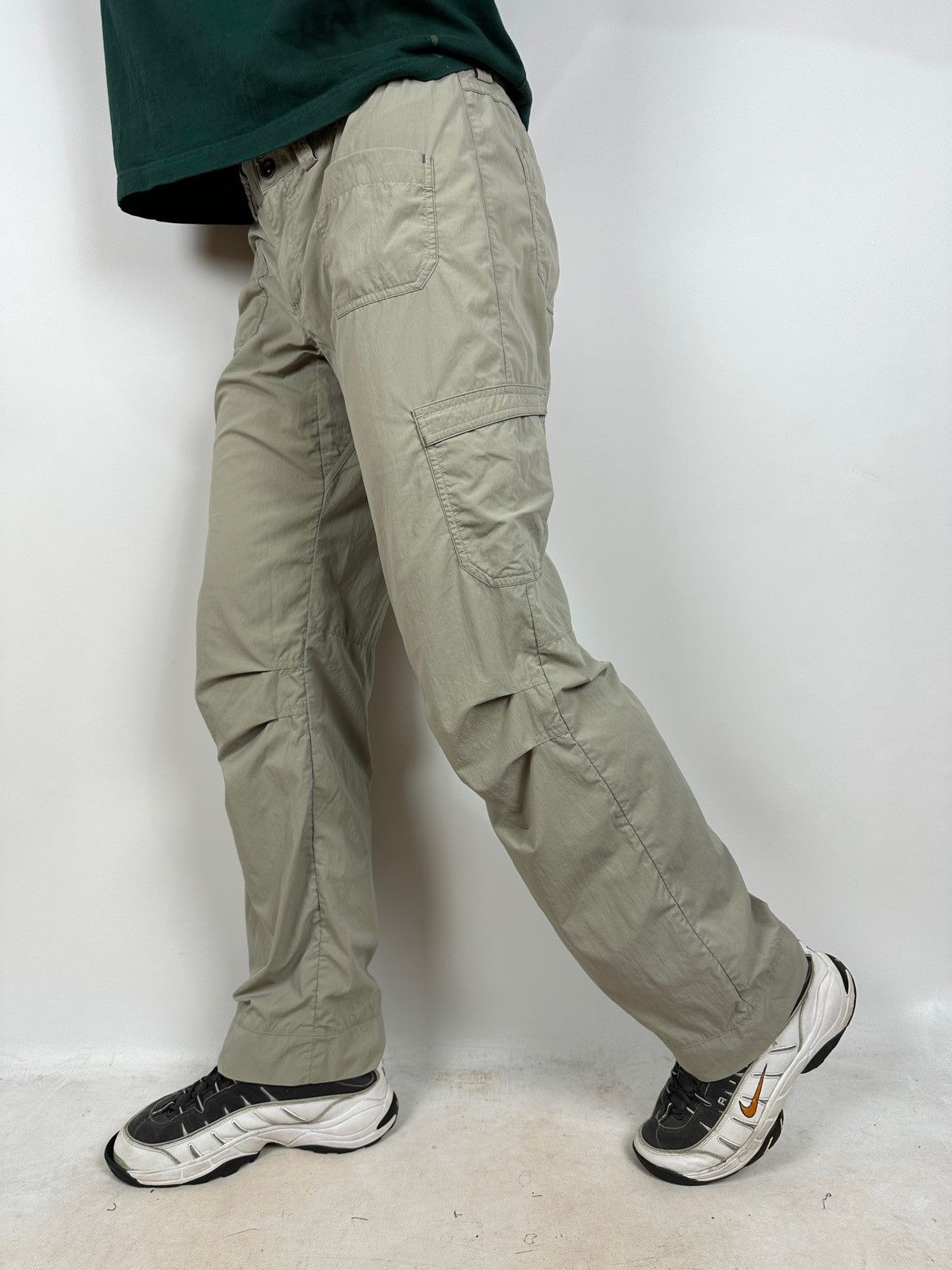 Arc'teryx Vintage Arcteryx Nylon Light Grey Cargo Pants Travis Style Size US 31 - 2 Thumbnail
