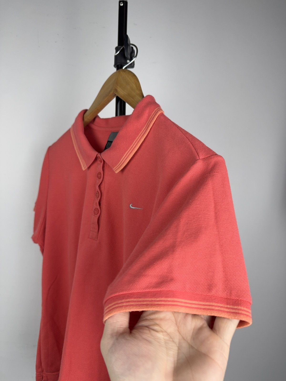 Nike 00s Retro vntg Nike Dri-Fit Swoosh Polo Shirt Coral Women Size L / US 10 / IT 46 - 9 Thumbnail