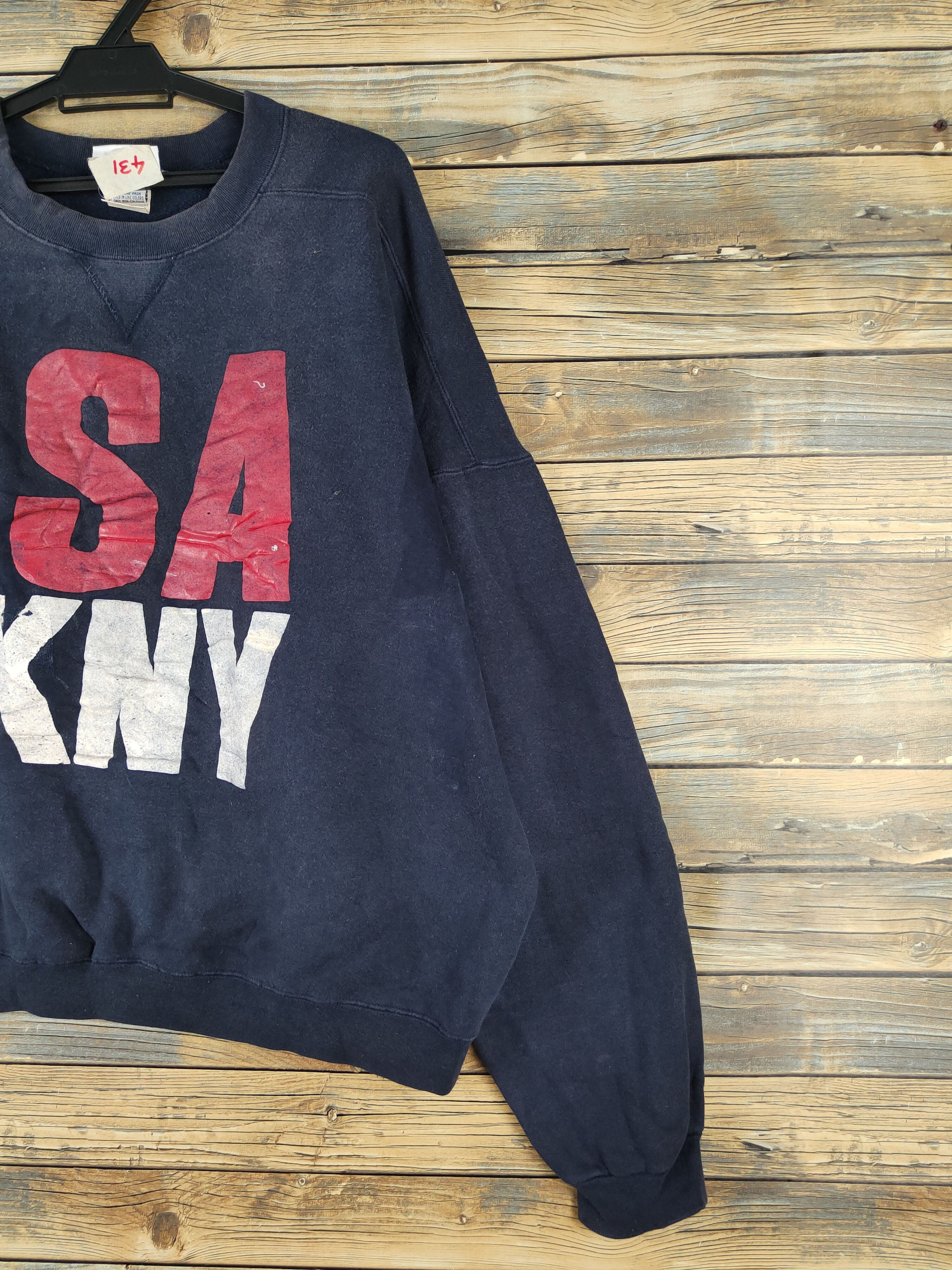 DKNY DL DKNY Navy vintage Sweatshirts #431 Size US XL / EU 56 / 4 - 5 Thumbnail