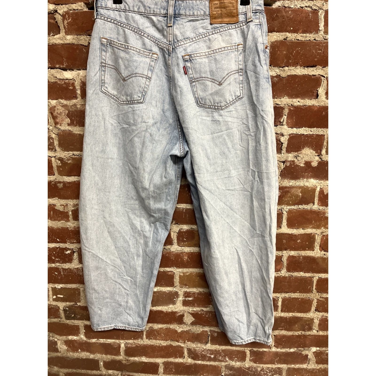 Levi's Levis Womens Premium Balloon Leg Jeans 31 Jeans Blue Denim Medium High Rise Women 31 Wide-Leg Pants Mens Womens Size 24" / US 00 / IT 34 - 2 Thumbnail
