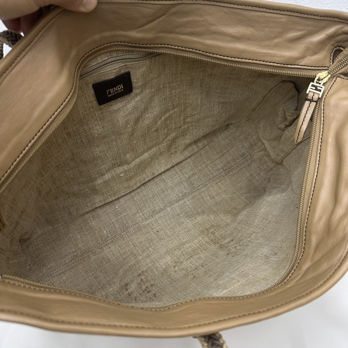 Fendi ‼️YES‼️ AUTHENTIC FENDI WOVEN RAFIA ROLL TOTE BAG Size ONE SIZE - 9 Thumbnail