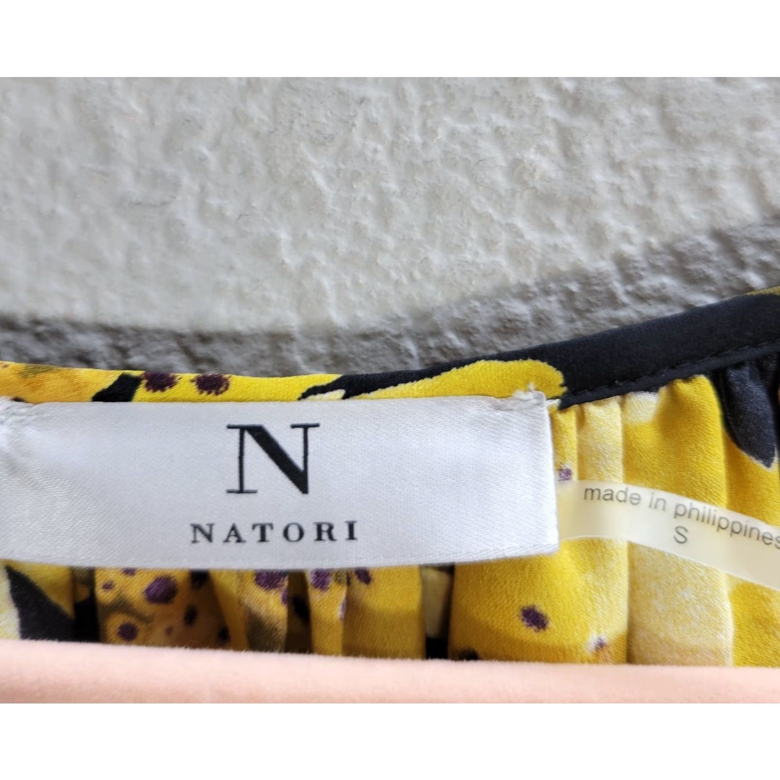 Vintage Natori Blouse Shirt Yellow Floral V-Neck Relaxed Sz S Womens Shirt Size S / US 4 / IT 40 - 3 Thumbnail