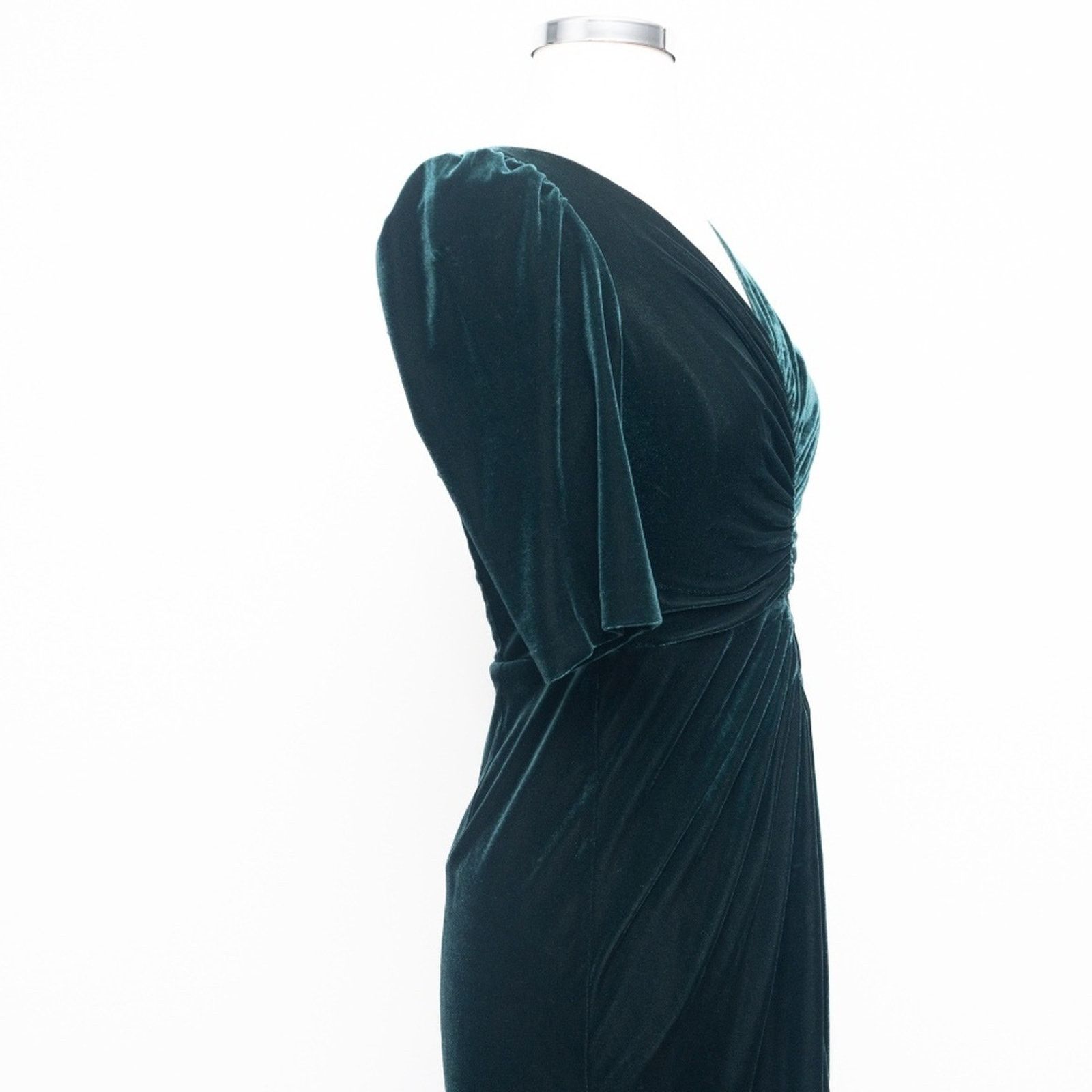 Adrianna Papell Adrianna Papell. Shirred Velvet Gown. Size XS / US 0-2 / IT 36-38 - 9 Thumbnail
