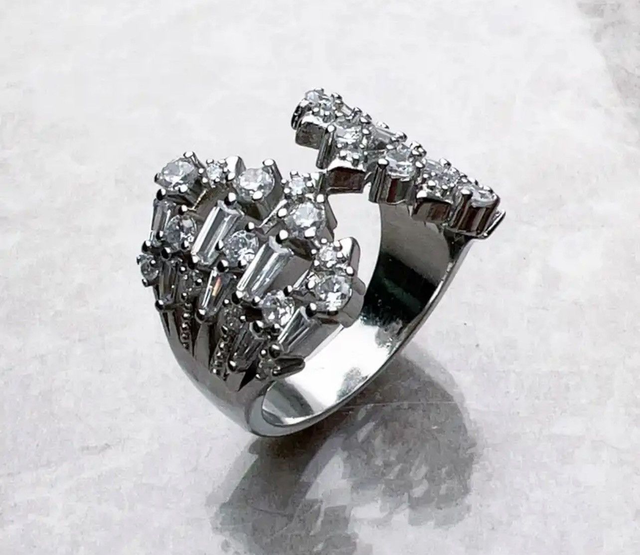 Vintage Ring with Winter Sun Rays Design Size ONE SIZE - 1 Thumbnail