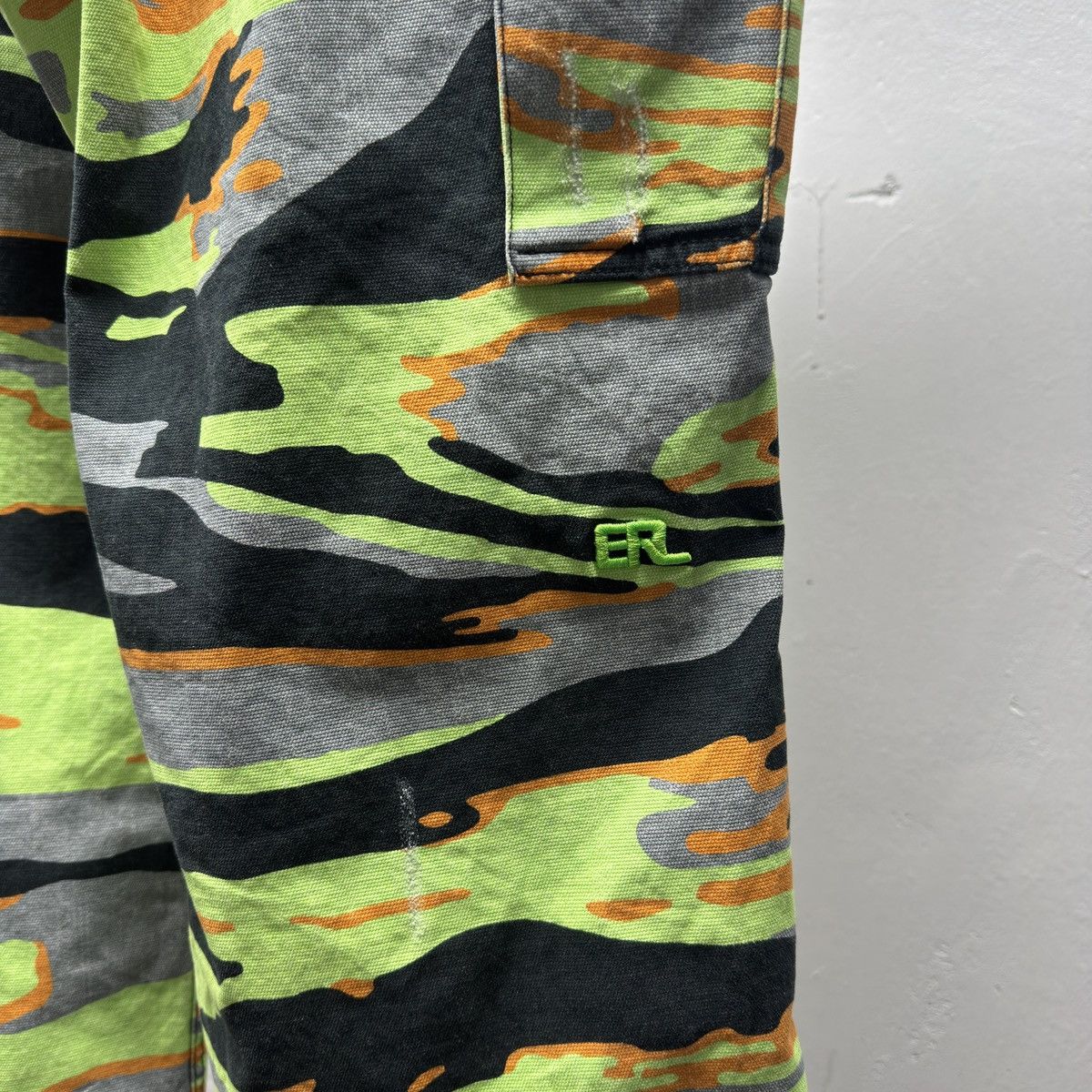 ERL ERL Camo Cargo Pants Faded Distressed Large Size US 36 / EU 52 - 7 Thumbnail